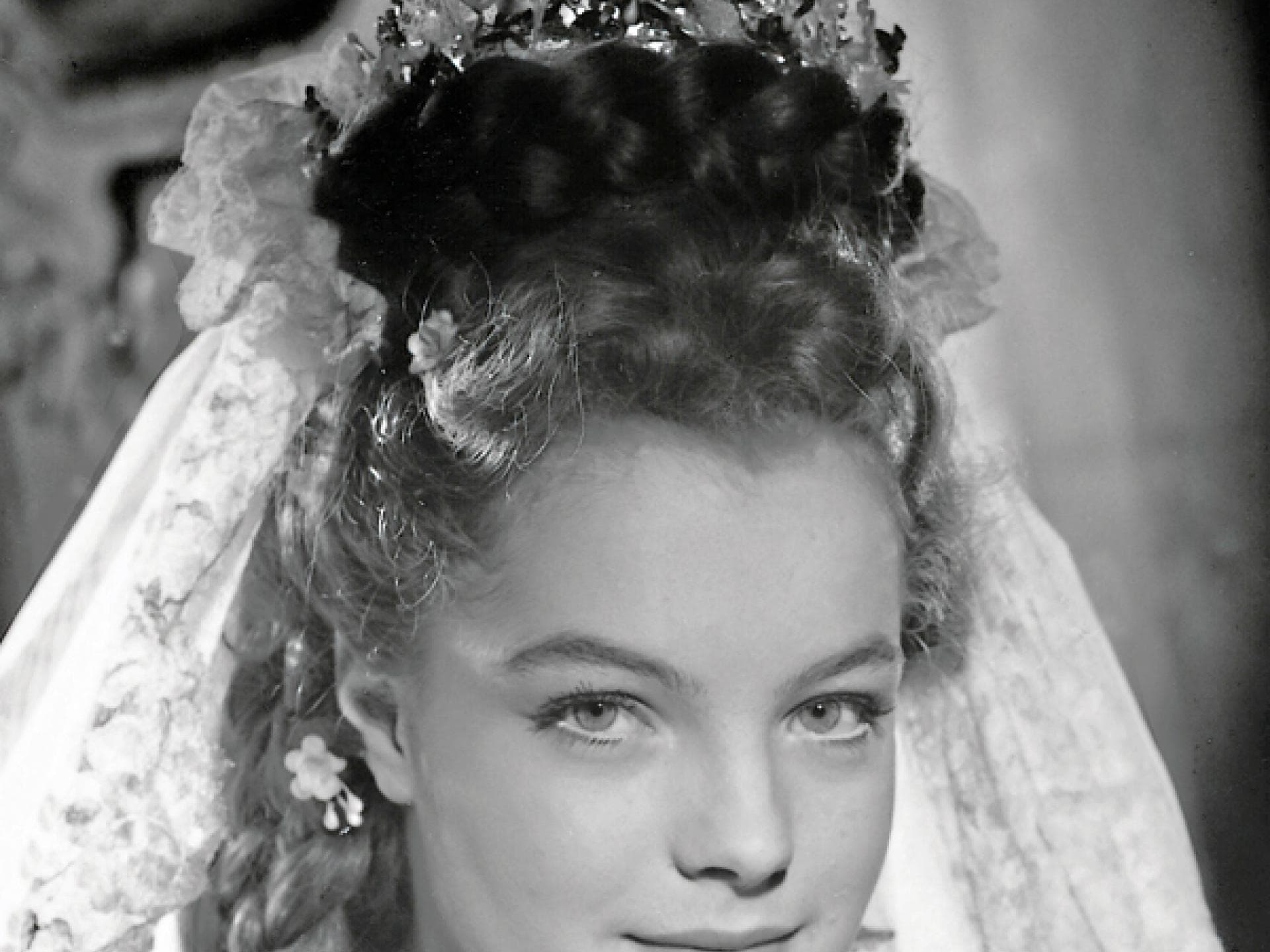 Filmfrisur von Romy Schneider in „Sissi“