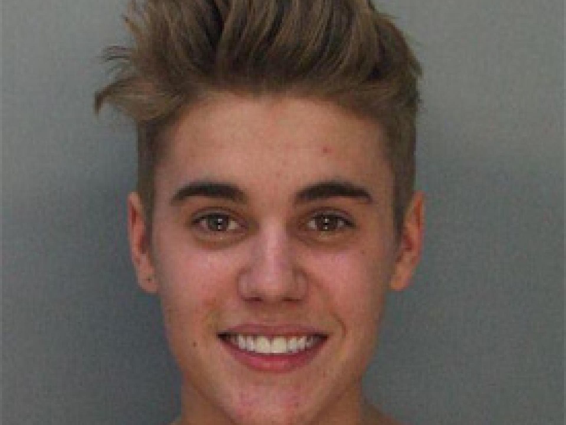 justin-bieber-mugshot-1910888.jpg justin-bieber-mugshot-1910888.jpg