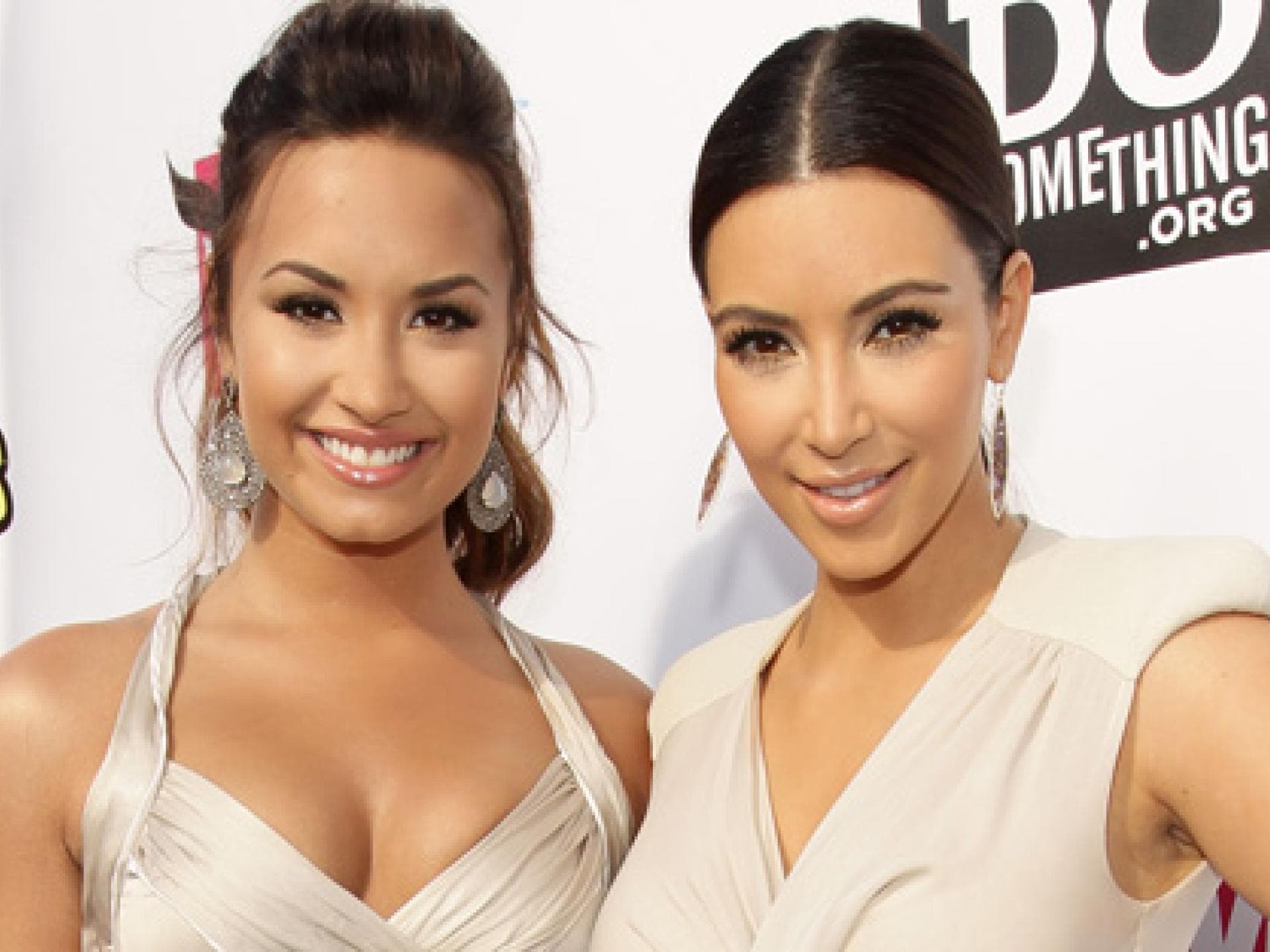 demi-lovato-kim-kardashian-557-1847482.jpg demi-lovato-kim-kardashian-557-1847482.jpg