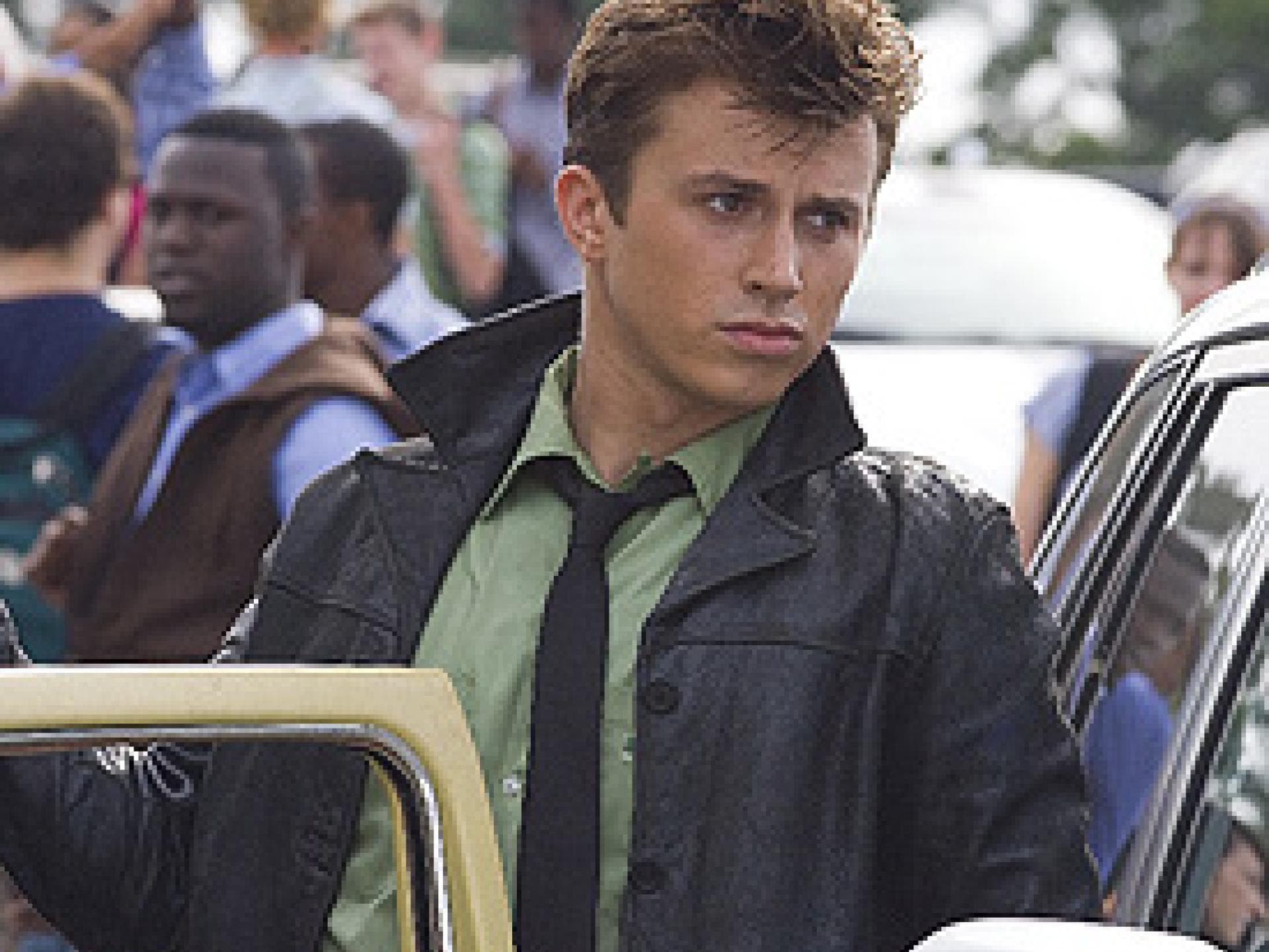 kenny-wormald-in-footloose-275x325-bild-1-1305181.jpg kenny-wormald-in-footloose-275x325-bild-1-1305181.jpg
