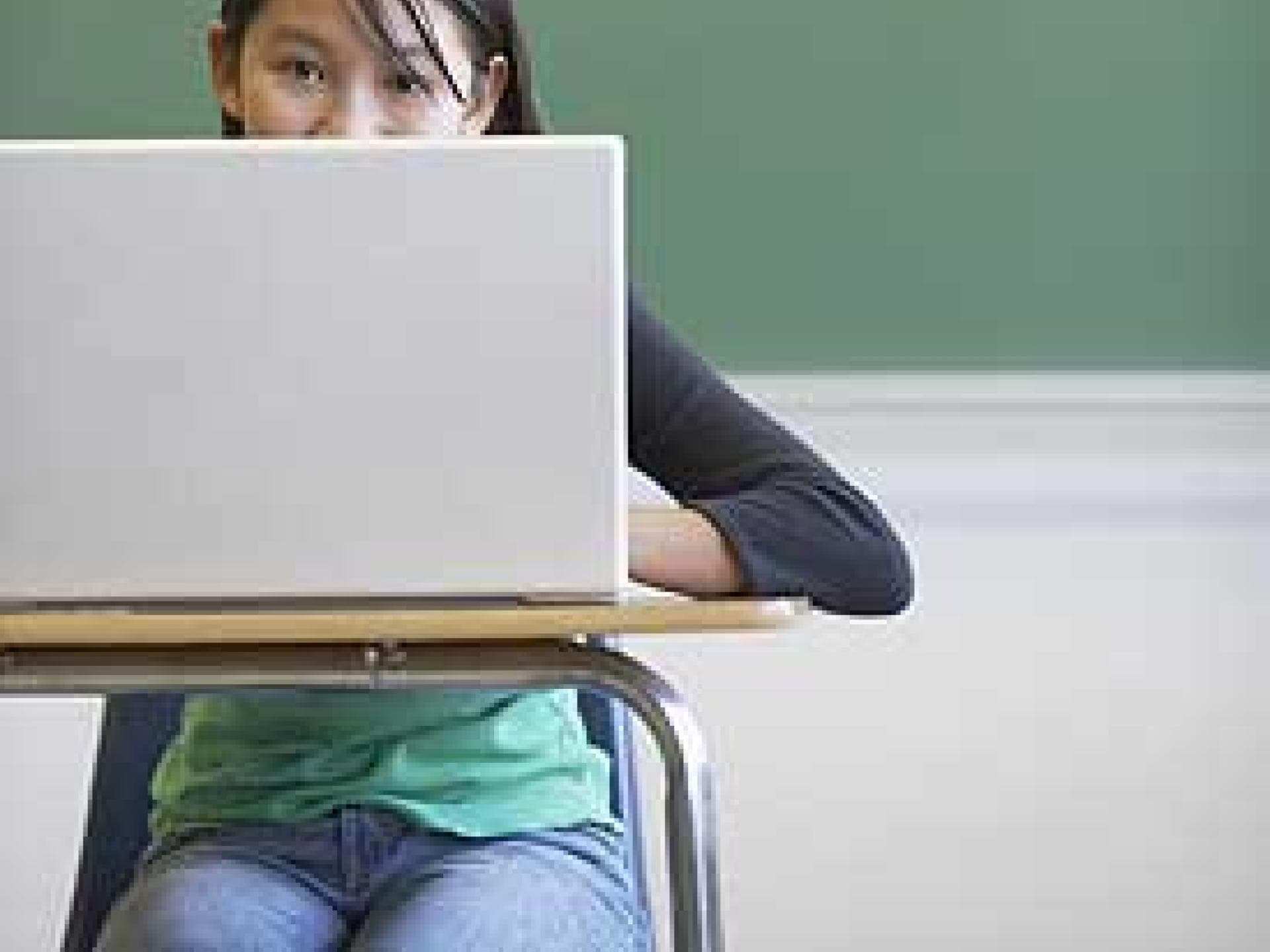 schultrojaner-achtung-spionage-in-der-schule-275x393-bild-1-1335051.jpg schultrojaner-achtung-spionage-in-der-schule-275x393-bild-1-1335051.jpg