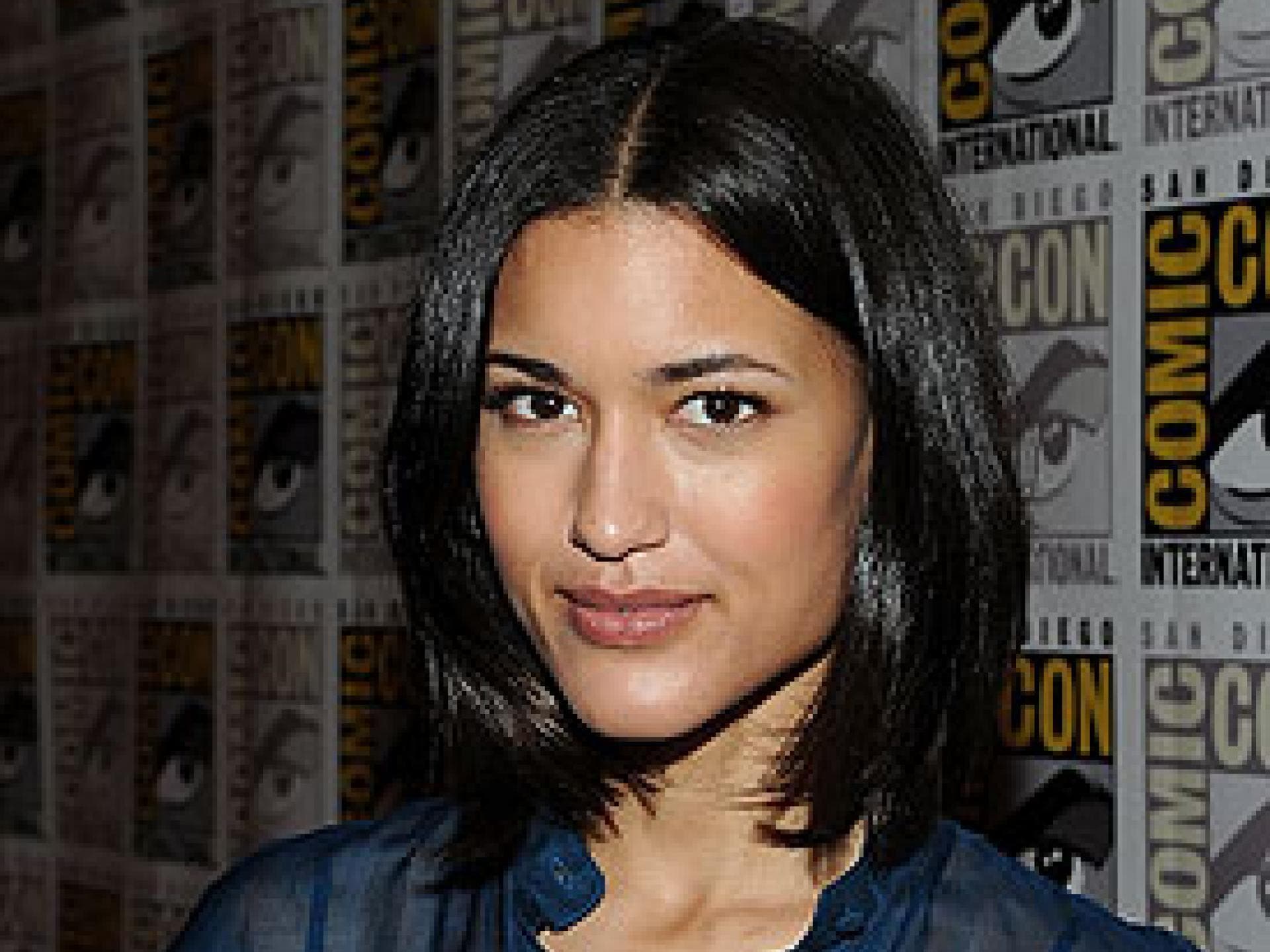 julia-jones-twilight-4-275x373-bild-2-1338248.jpg