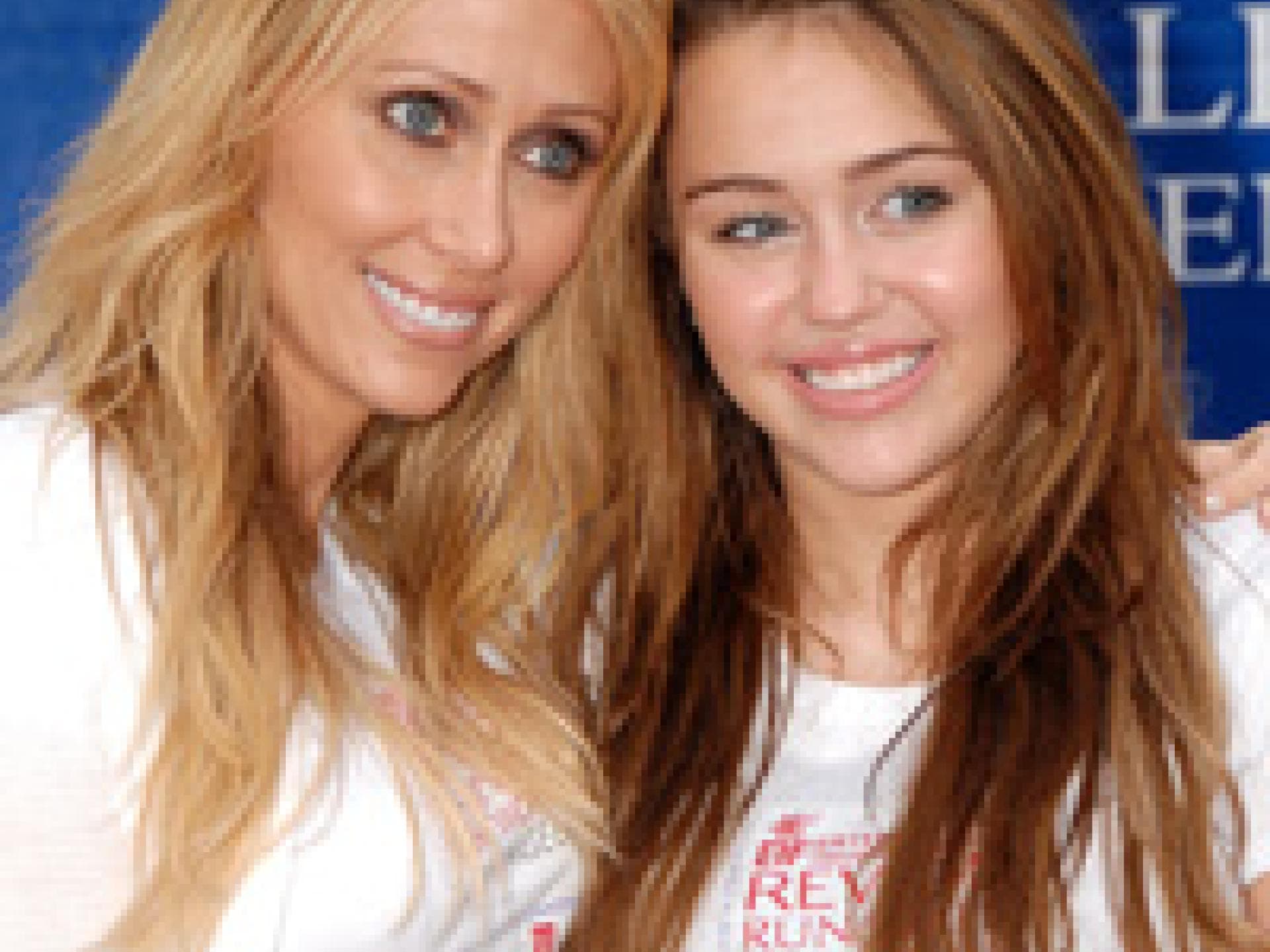 miley-und-ihre-mum-200x200-bild-1-830843.jpg