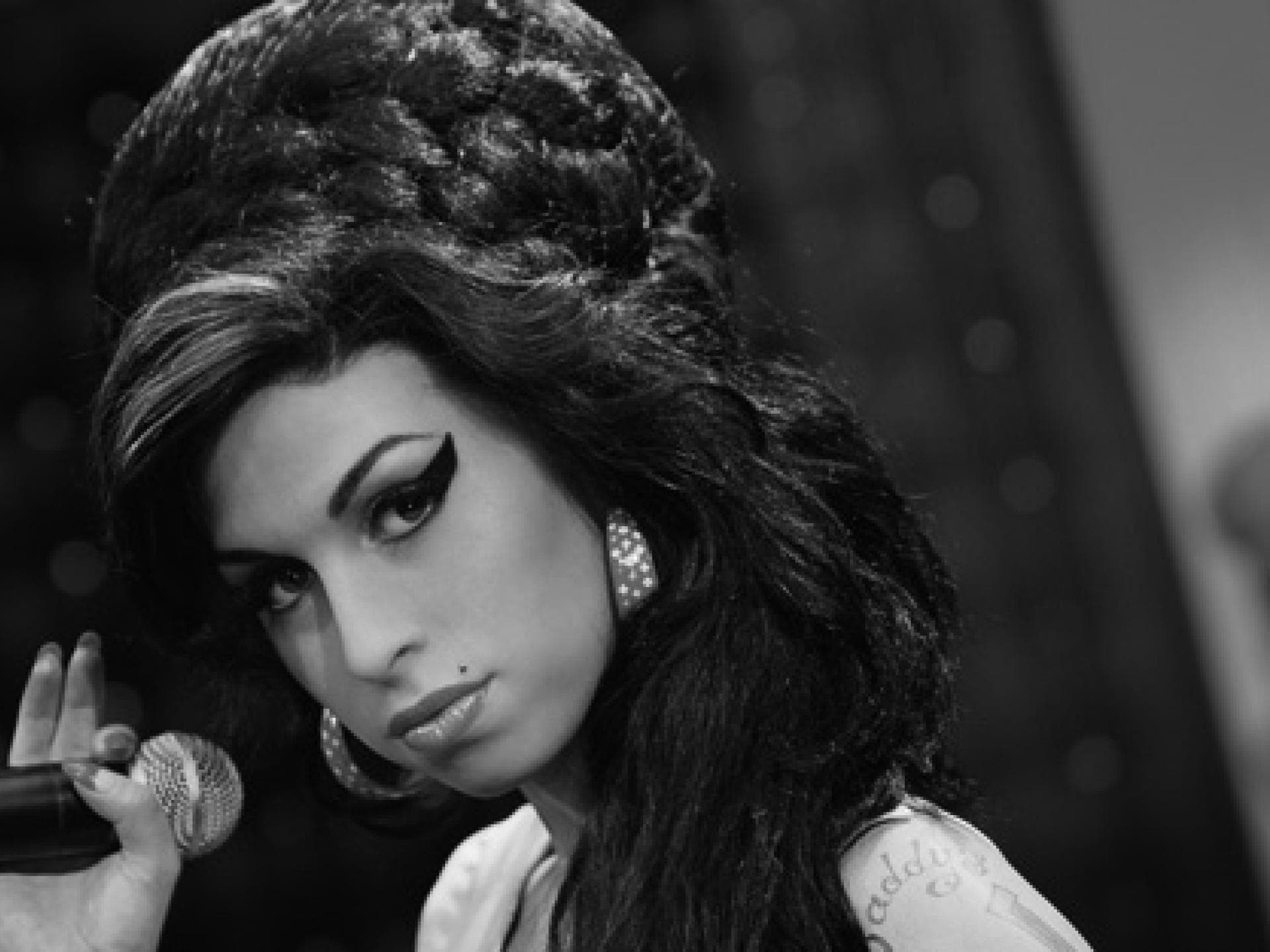amy-winehouse-ist-tot-557x313-1221798.jpg amy-winehouse-ist-tot-557x313-1221798.jpg