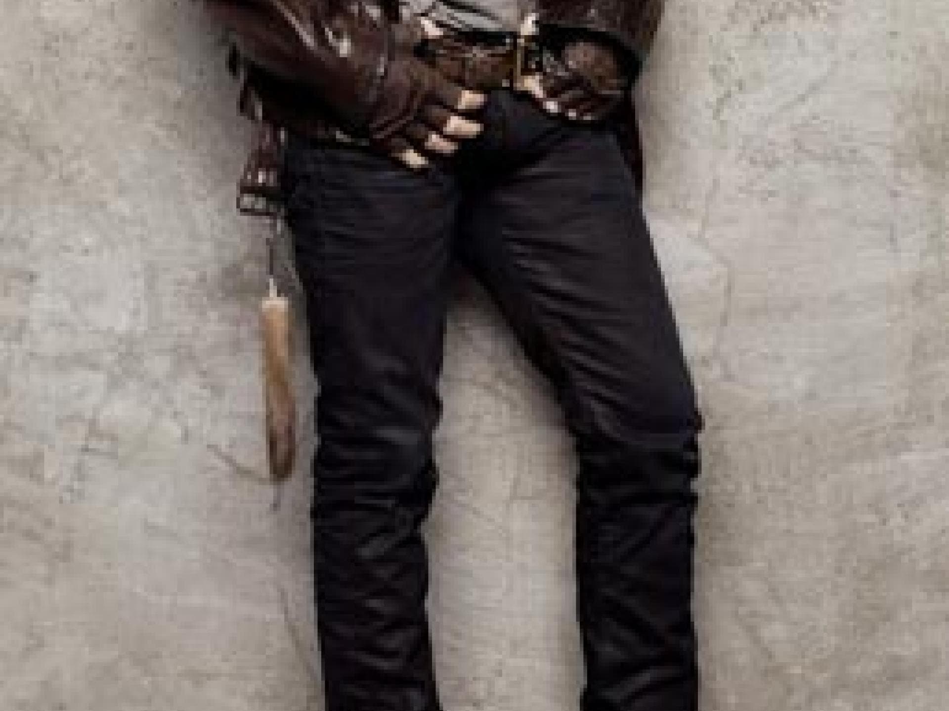 adam-lambert-nicht-ohne-meinen-nagellack-257x486-bild-1-813309.jpg adam-lambert-nicht-ohne-meinen-nagellack-257x486-bild-1-813309.jpg
