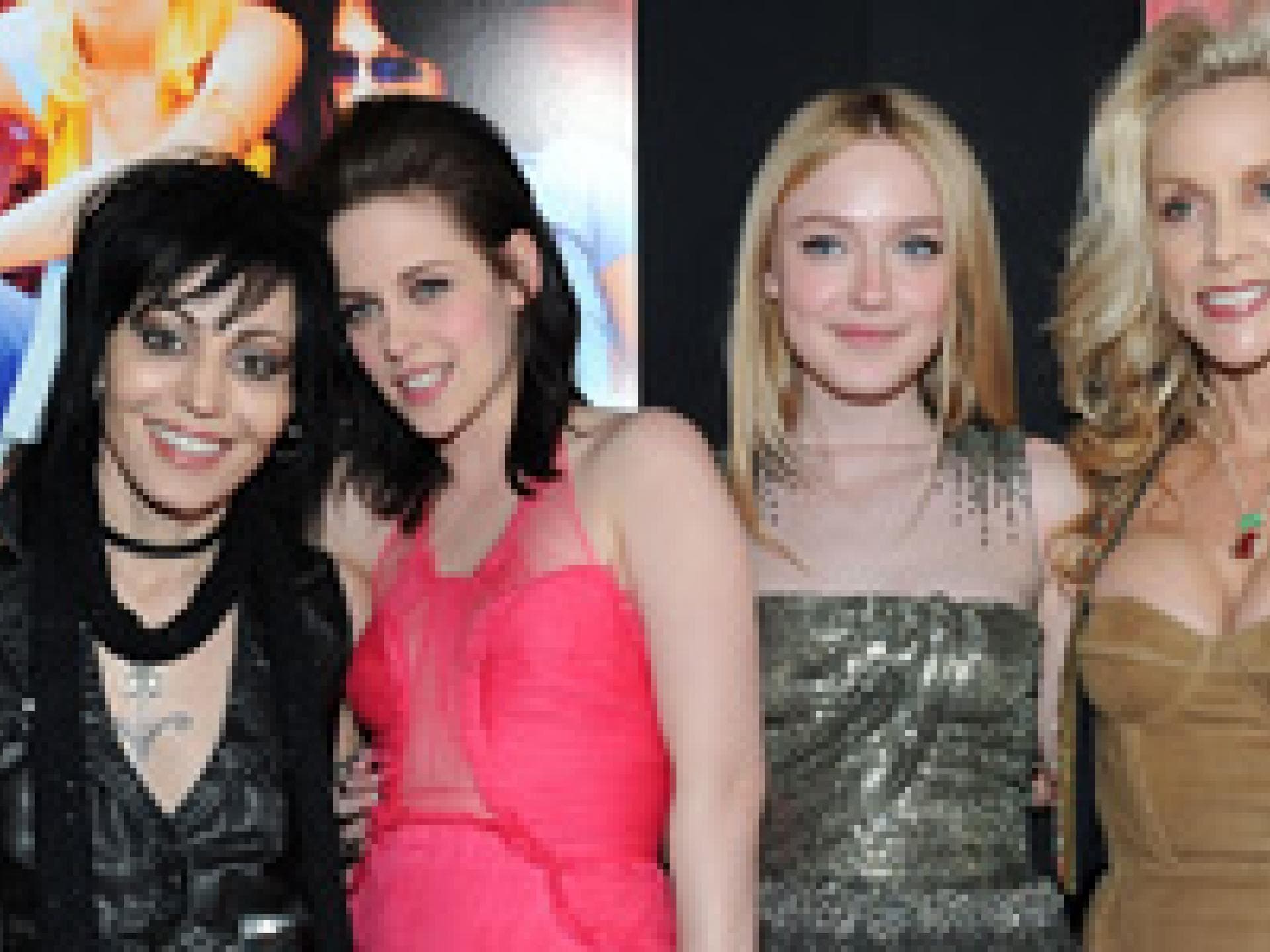 the-runaways-mit-kristen-und-dakota-cherry-bomb-300x150-bild-1-657851.jpg the-runaways-mit-kristen-und-dakota-cherry-bomb-300x150-bild-1-657851.jpg