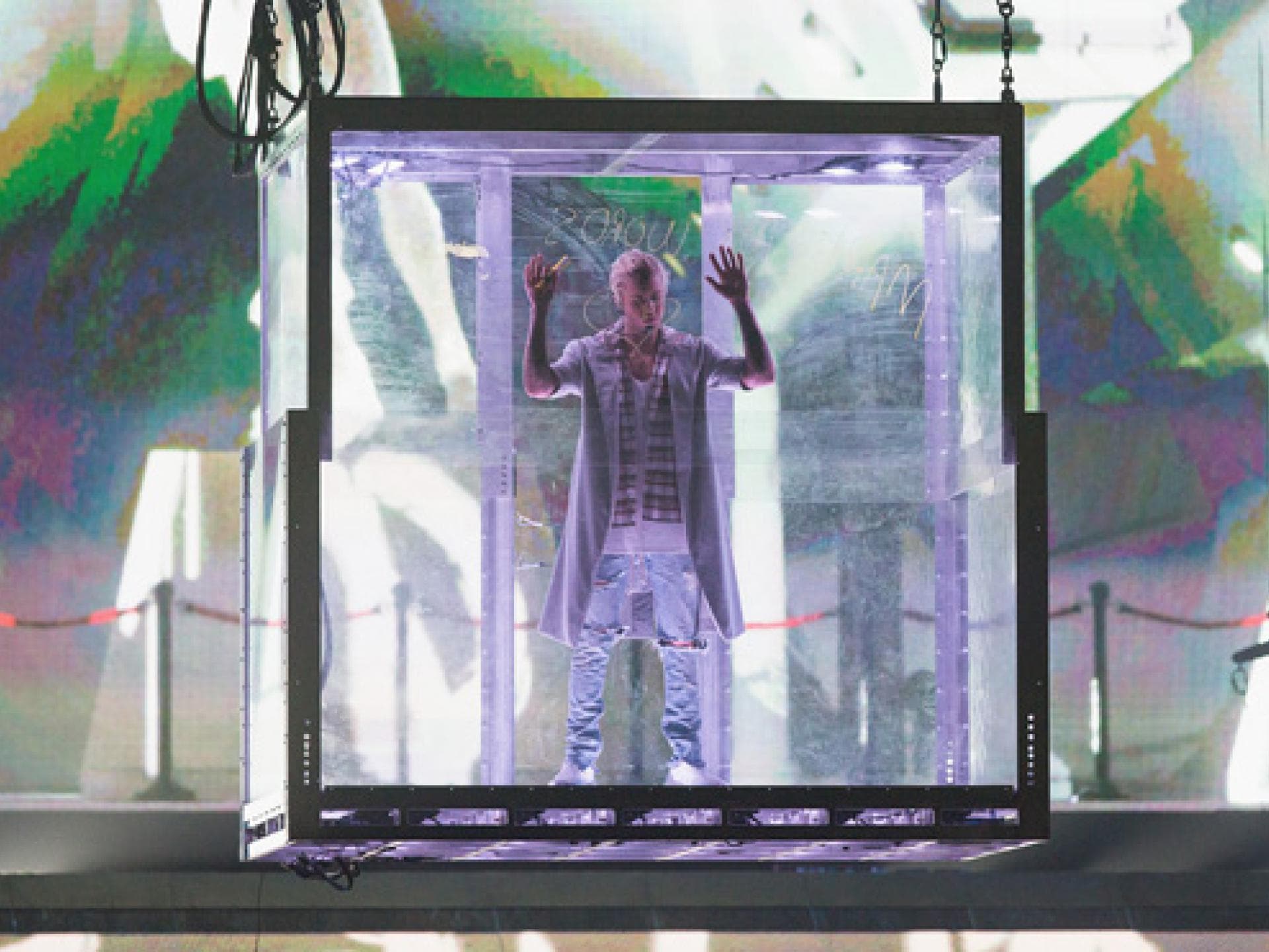 justin-bieber-tour-inline3-678745.jpg justin-bieber-tour-inline3-678745.jpg