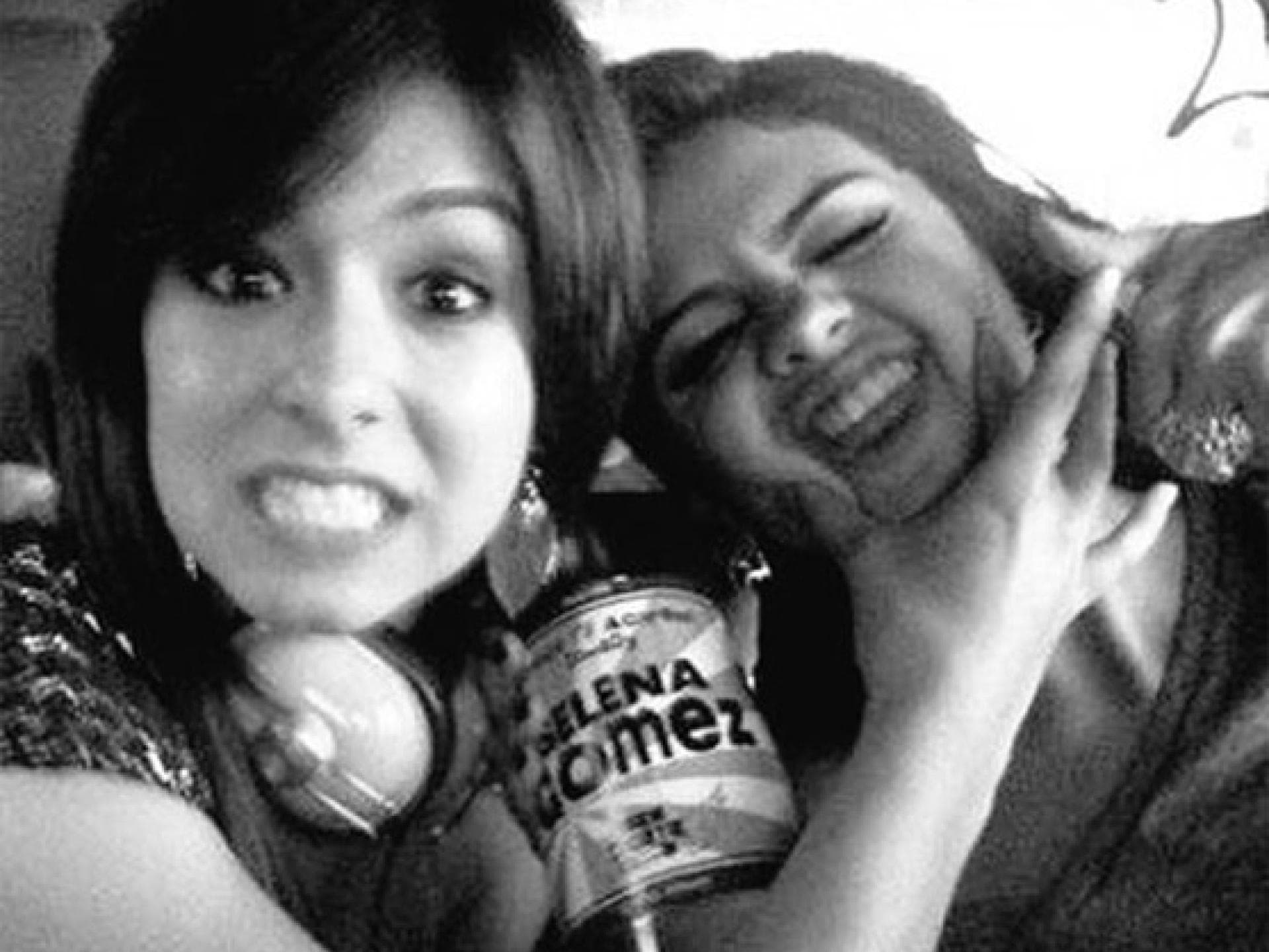 selena-gomez-christina-grimmie-2124563.jpg selena-gomez-christina-grimmie-2124563.jpg