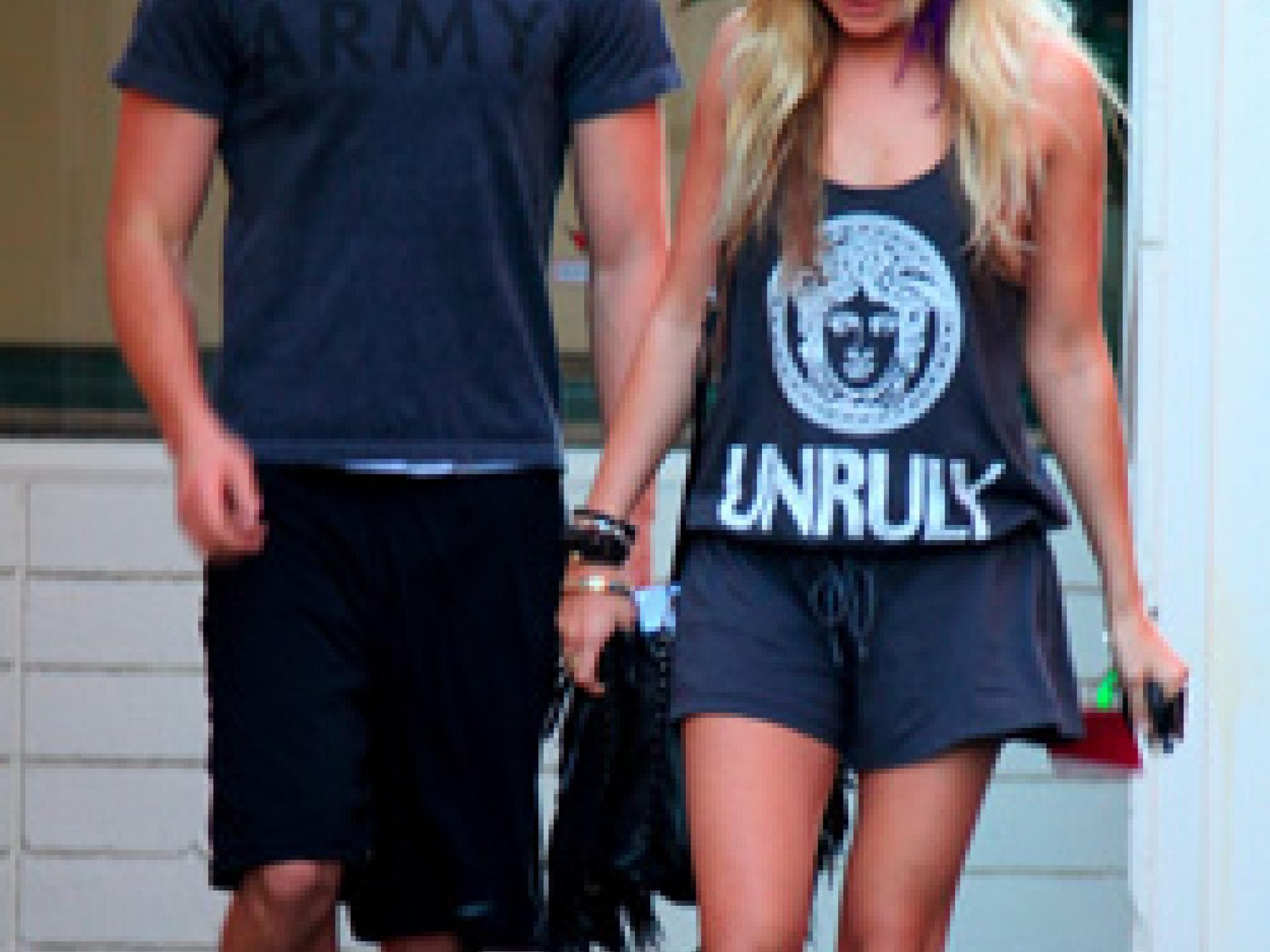 zac-efron-und-vanessa-hudgens-immer-noch-happy-250x400-bild-1-592361.jpg zac-efron-und-vanessa-hudgens-immer-noch-happy-250x400-bild-1-592361.jpg