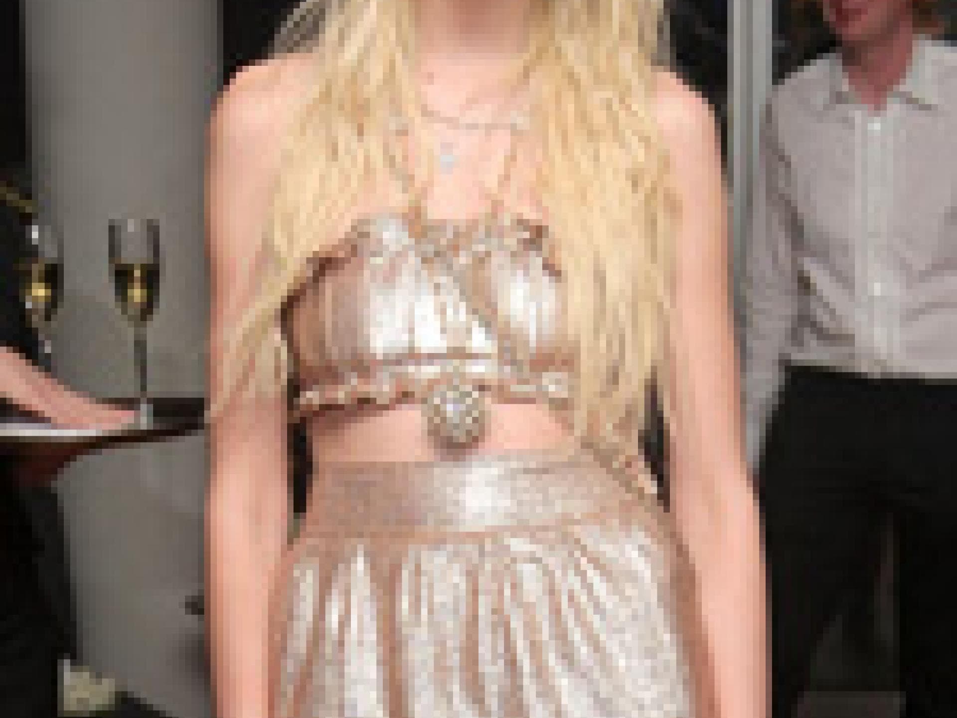 hat-lindsay-lohan-schlechten-einfluss-auf-taylor-momsen-150x400-bild-1-526496.jpg hat-lindsay-lohan-schlechten-einfluss-auf-taylor-momsen-150x400-bild-1-526496.jpg