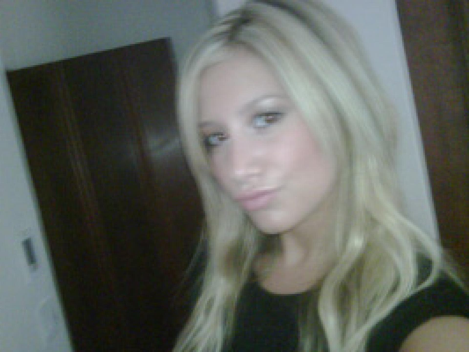 ashley-tisdale-ist-wieder-blond-275x200-bild-1-531811.jpg ashley-tisdale-ist-wieder-blond-275x200-bild-1-531811.jpg