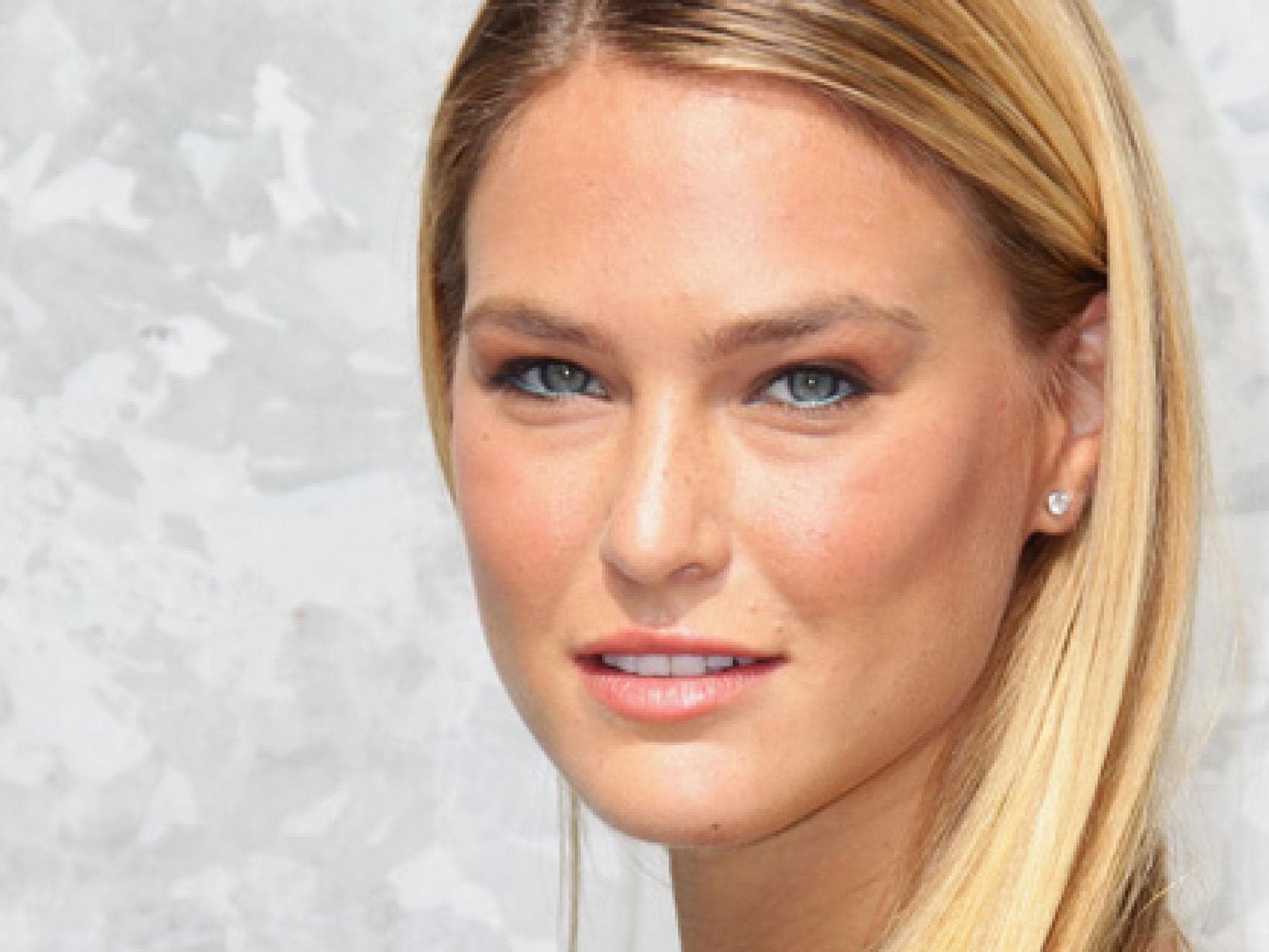 bar-refaeli-million-dollar-model-557-gi-1613698.jpg