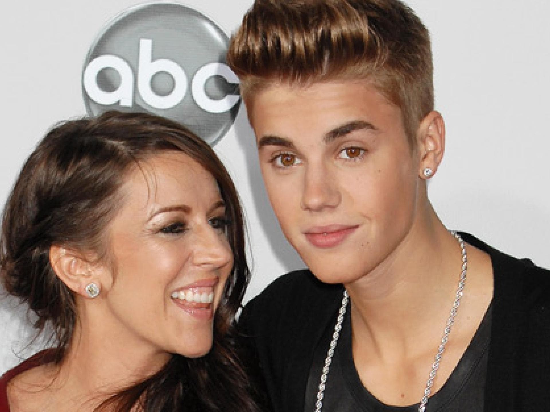 justin-bieber-pattie-mallette-557-ddp-1829478.jpg justin-bieber-pattie-mallette-557-ddp-1829478.jpg