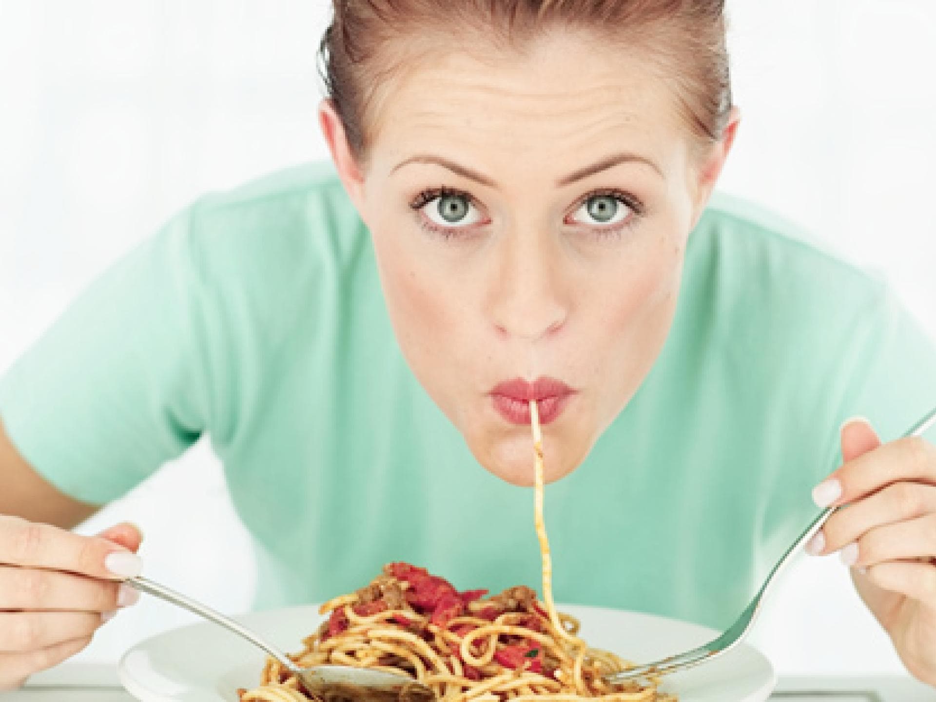 gesunde-ernaehrung-maedchen-isst-spaghetti-557x313-1290907.jpg gesunde-ernaehrung-maedchen-isst-spaghetti-557x313-1290907.jpg