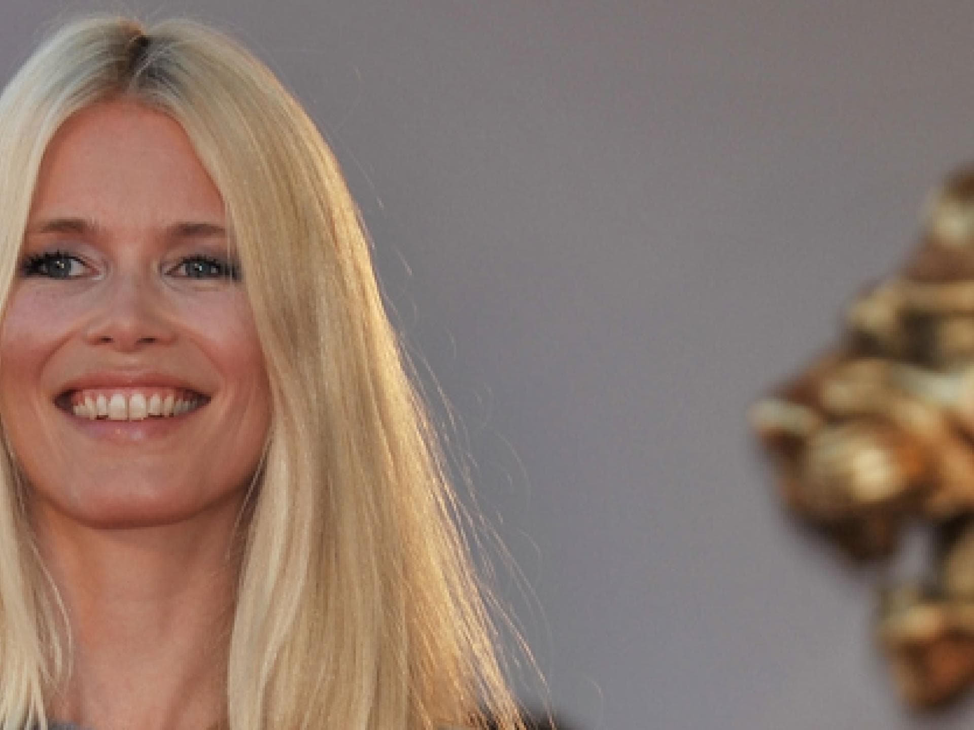 fashion-hero-neue-show-mit-claudia-schiffer-557x313-1783514.jpg