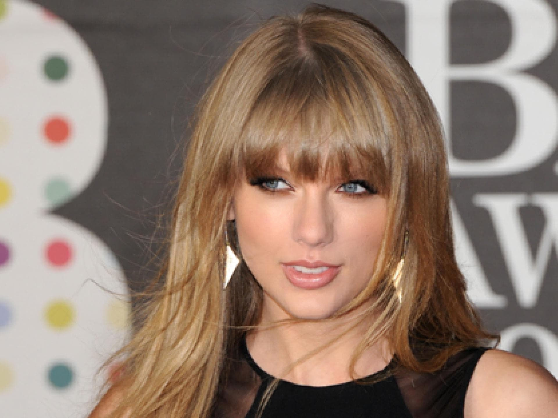 taylor-swift-557-1802172.jpg taylor-swift-557-1802172.jpg