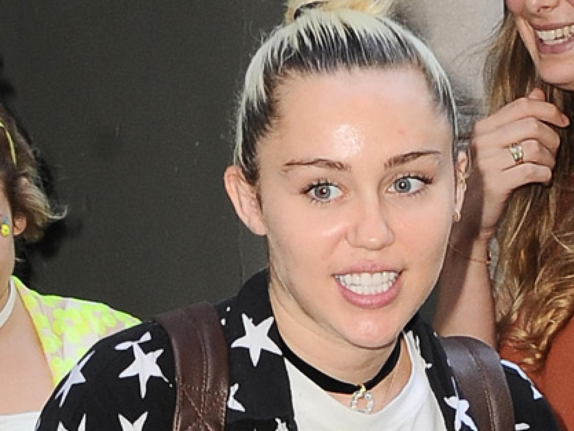 miley-nie-wieder-roter-teppich-557-2133243.jpg miley-nie-wieder-roter-teppich-557-2133243.jpg