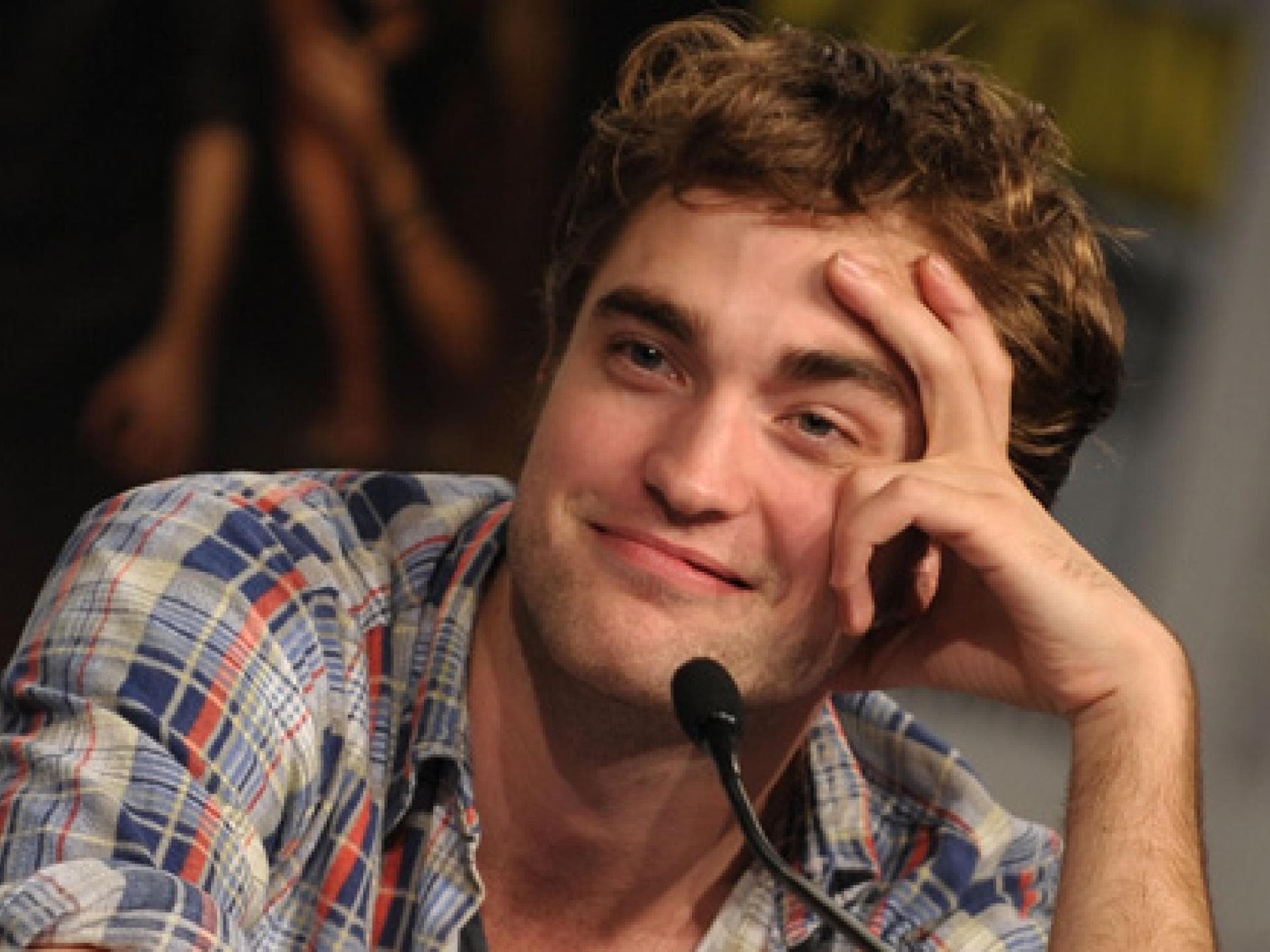 robsessed-robert-pattinson-getty-images-557x313-541350.jpg robsessed-robert-pattinson-getty-images-557x313-541350.jpg