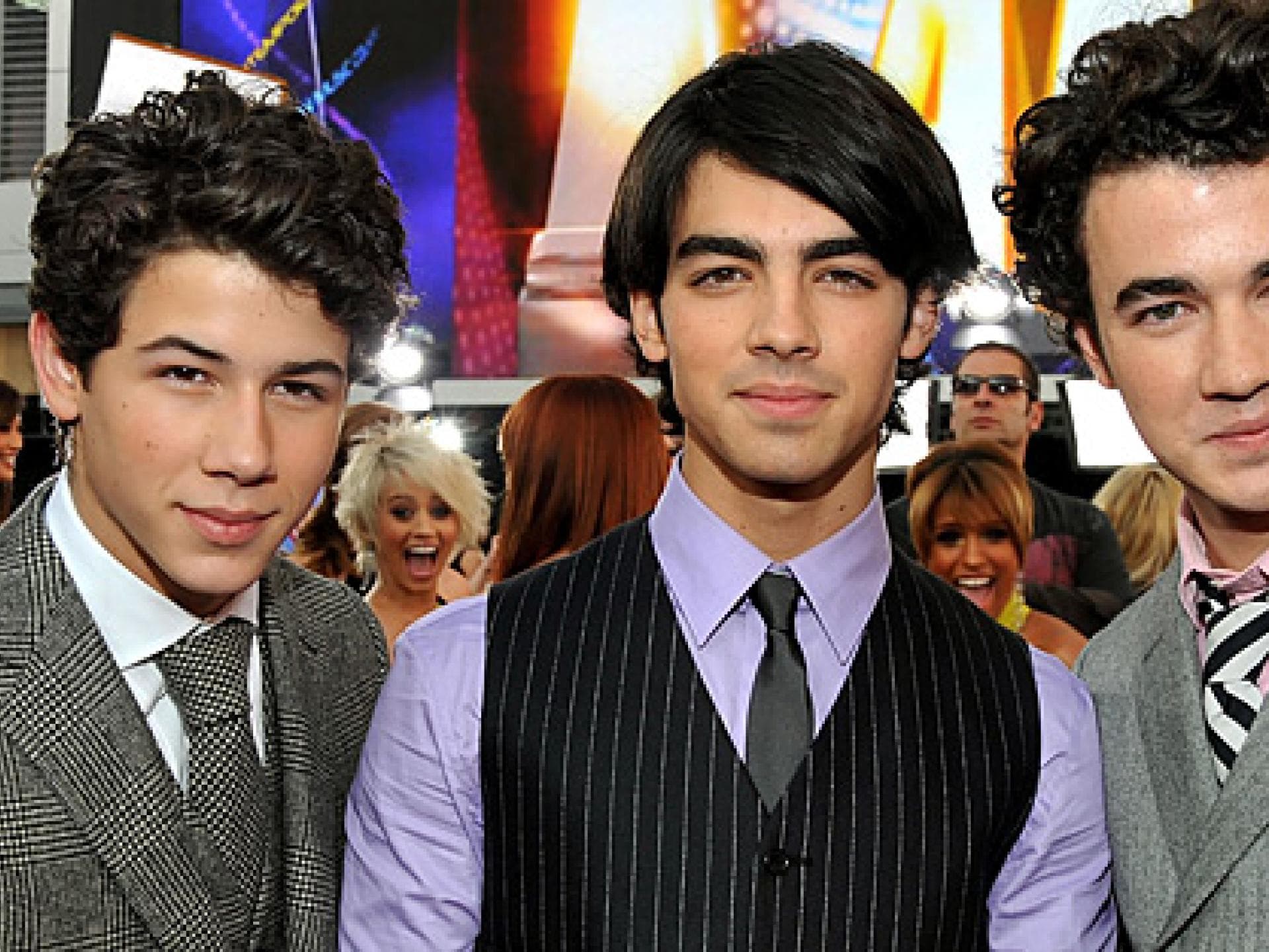jonas-brothers-getty-images-557x313-531536.jpg
