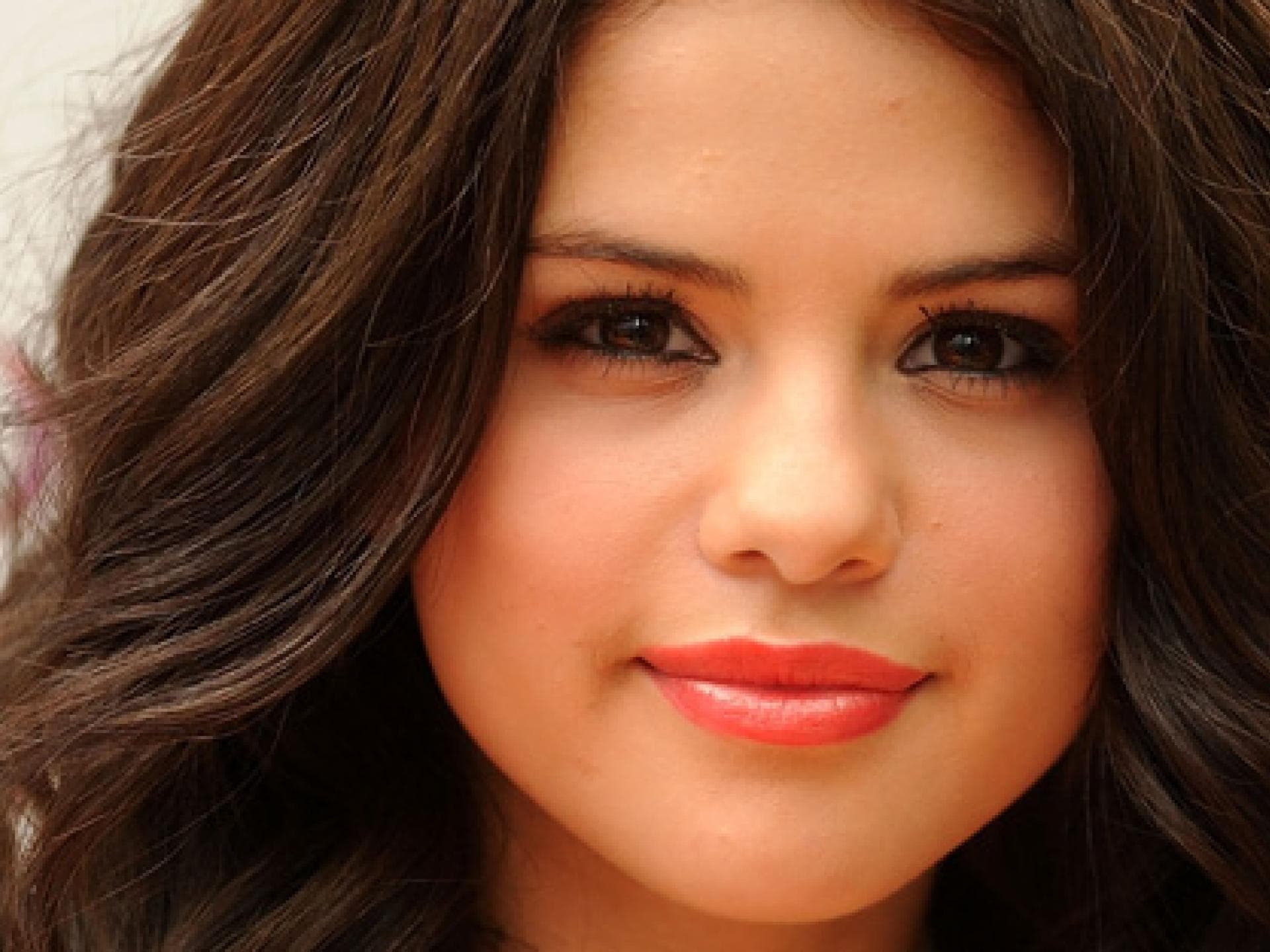 selena-gomez-getty-images-557x313-821561.jpg