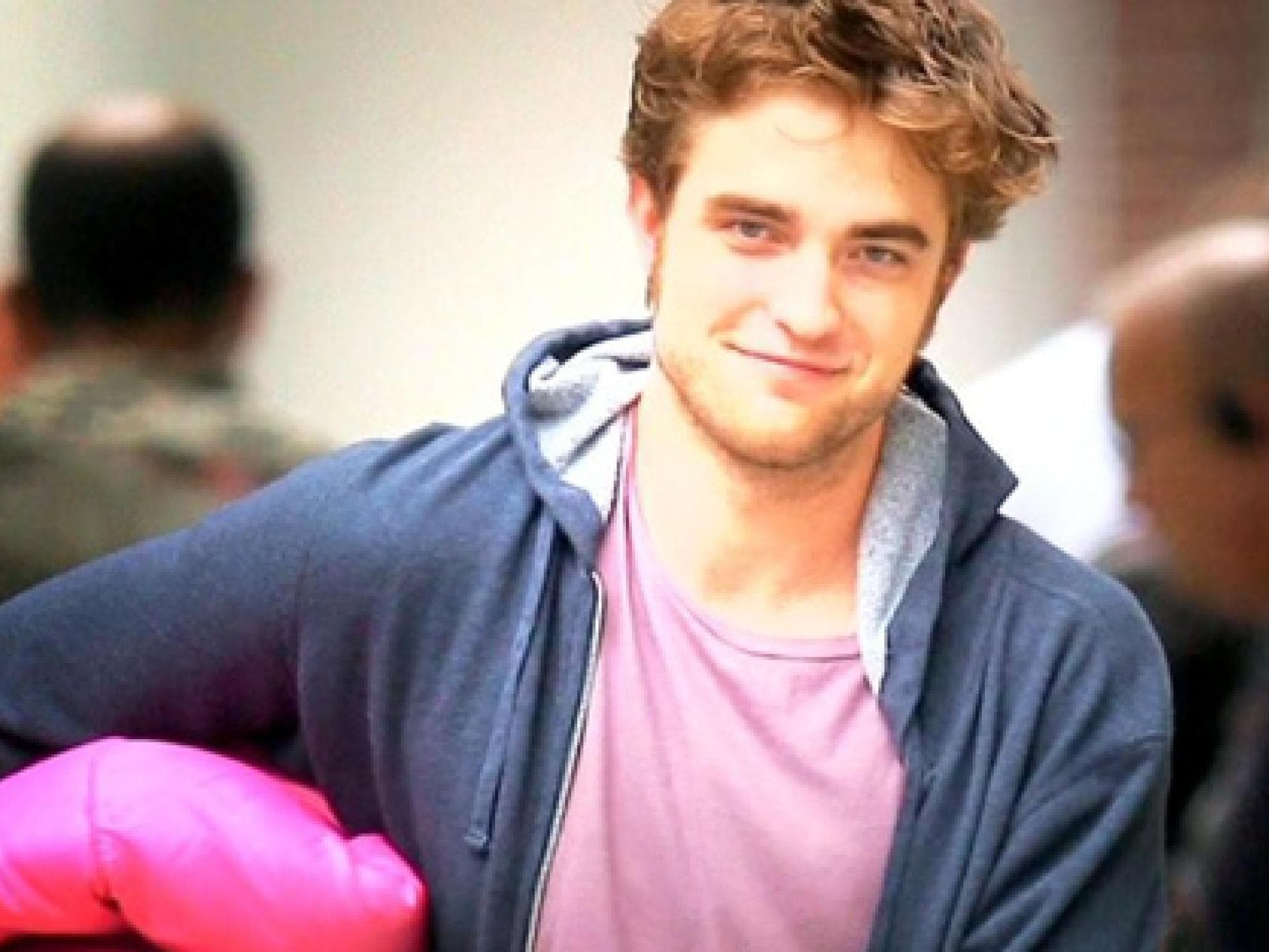 robert-pattinson-ddp-images-557x313-823279.jpg