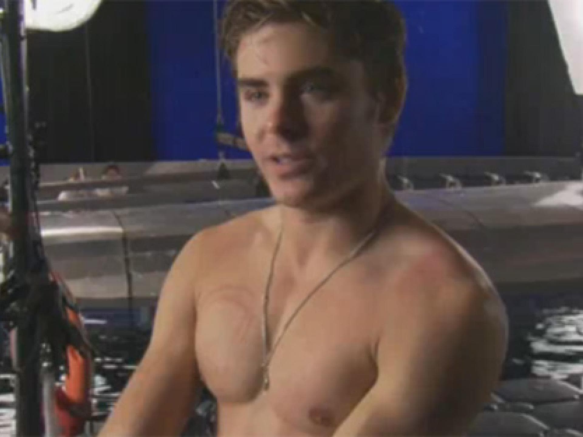 zac-efron-oben-ohne-im-neuen-film-clip-557x313-834958.jpg zac-efron-oben-ohne-im-neuen-film-clip-557x313-834958.jpg