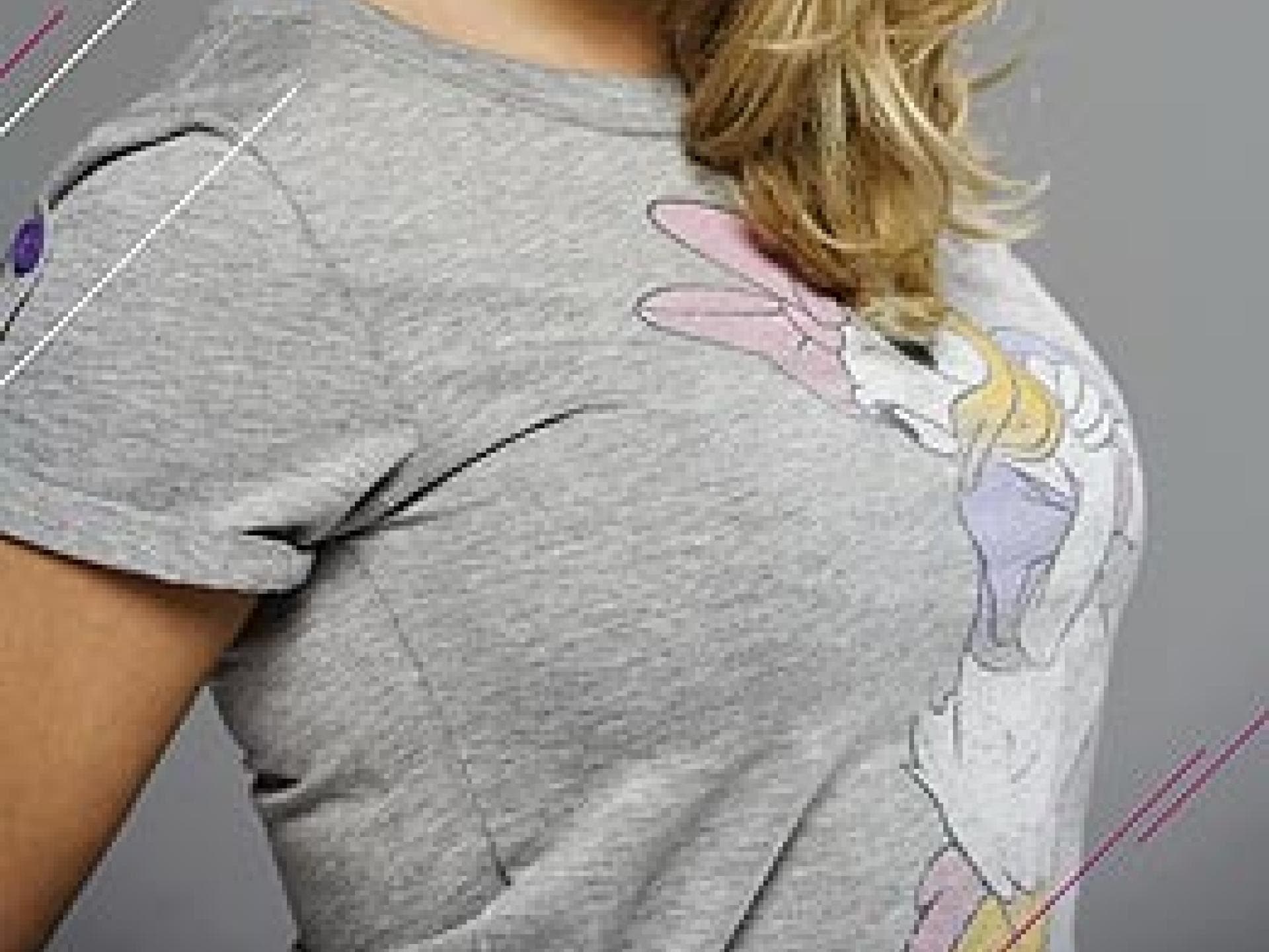 linda-teodosiu-love-sux-261x400-bild-1-362460.jpg