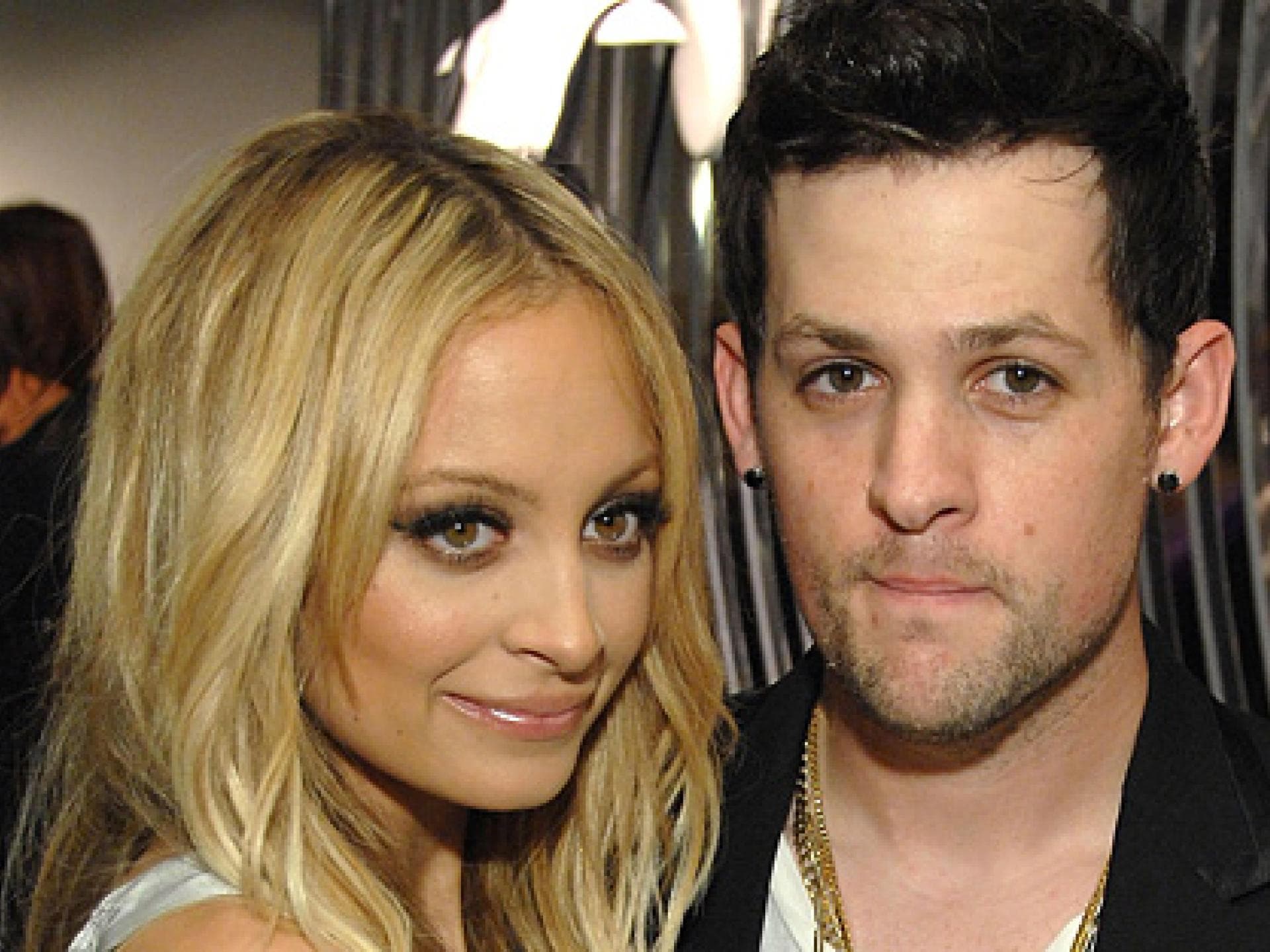 nicole-richie-und-joel-madden-erwarten-baby-nr-2-557x313-333446.jpg