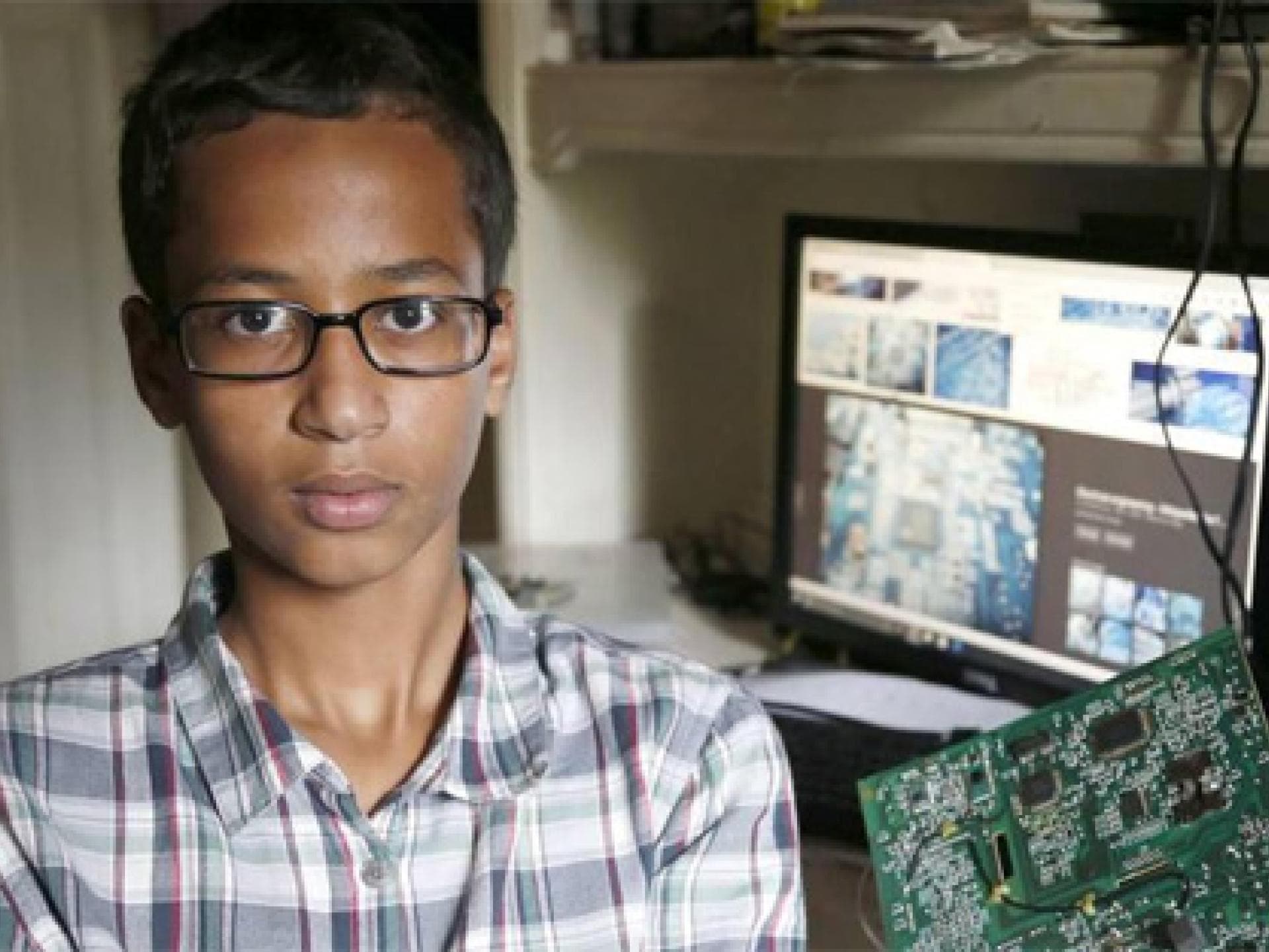 ahmed-557-2085740.jpg ahmed-557-2085740.jpg