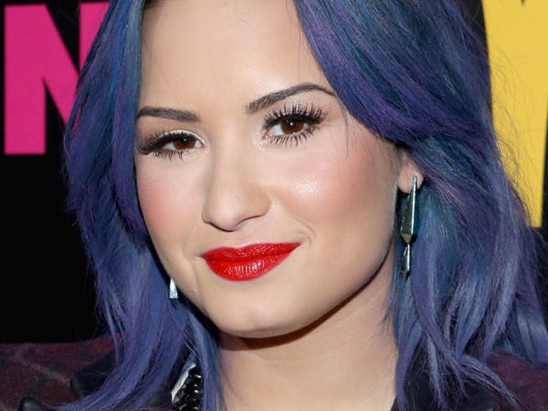 Demi Lovato: Blaue Haare