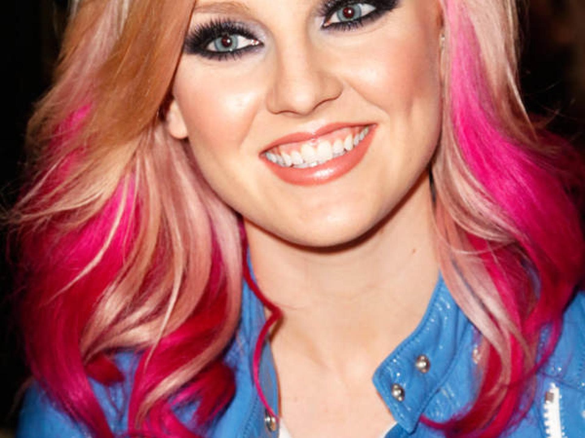 Perrie Edwards: Ombré Hair in Pink