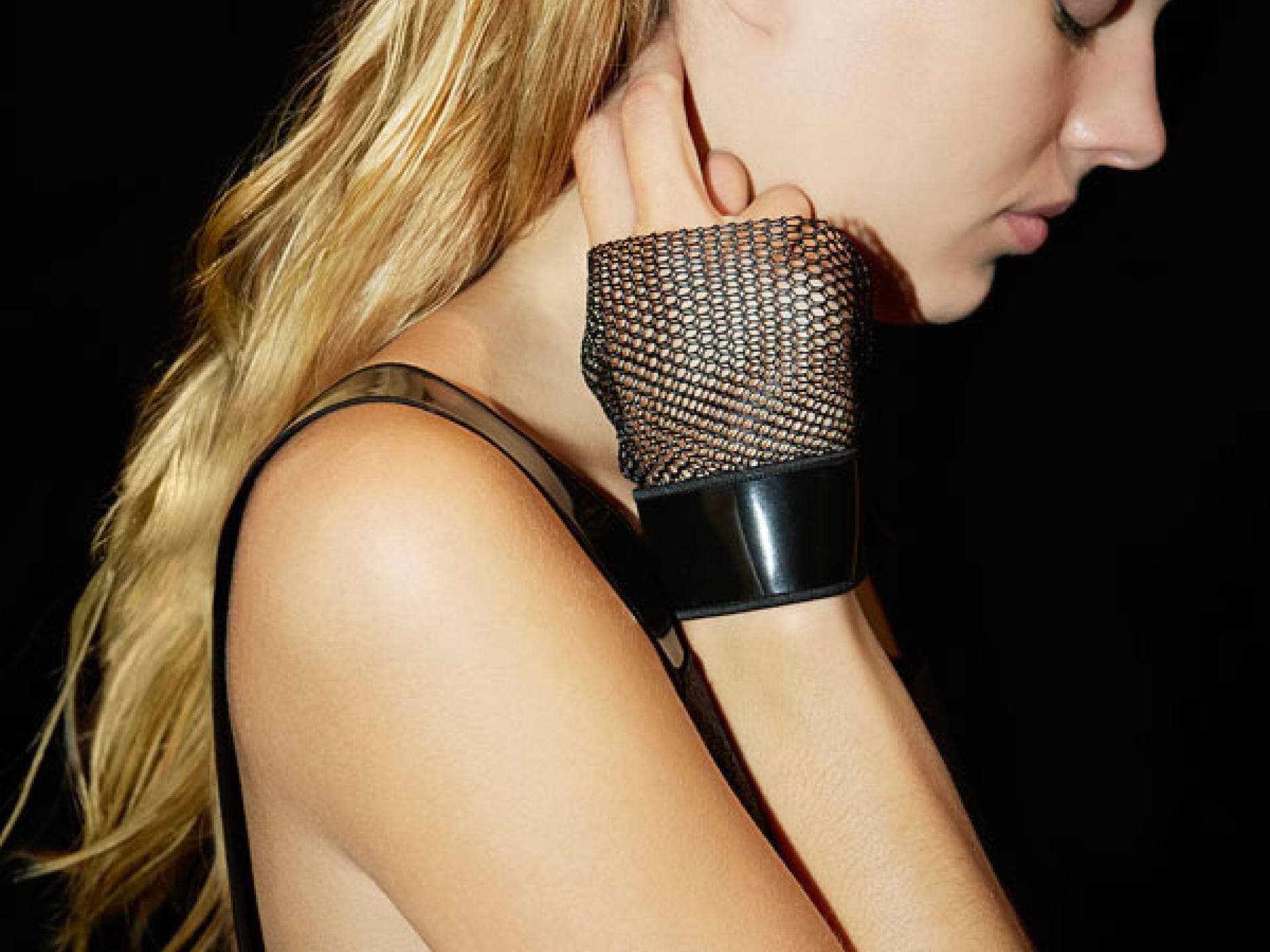 Wet-Look für lange Haare