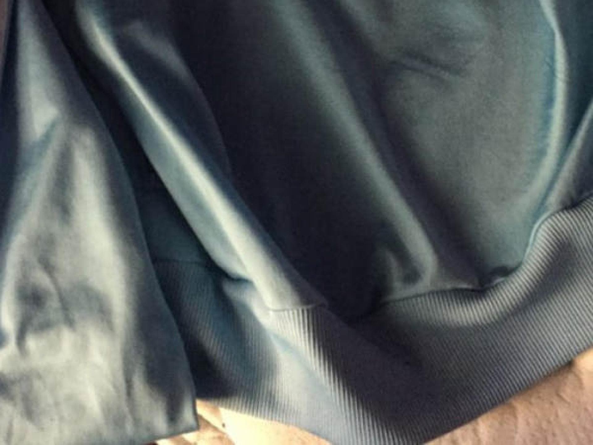 #TheJacket: Welche Farbe hat die Jacke?