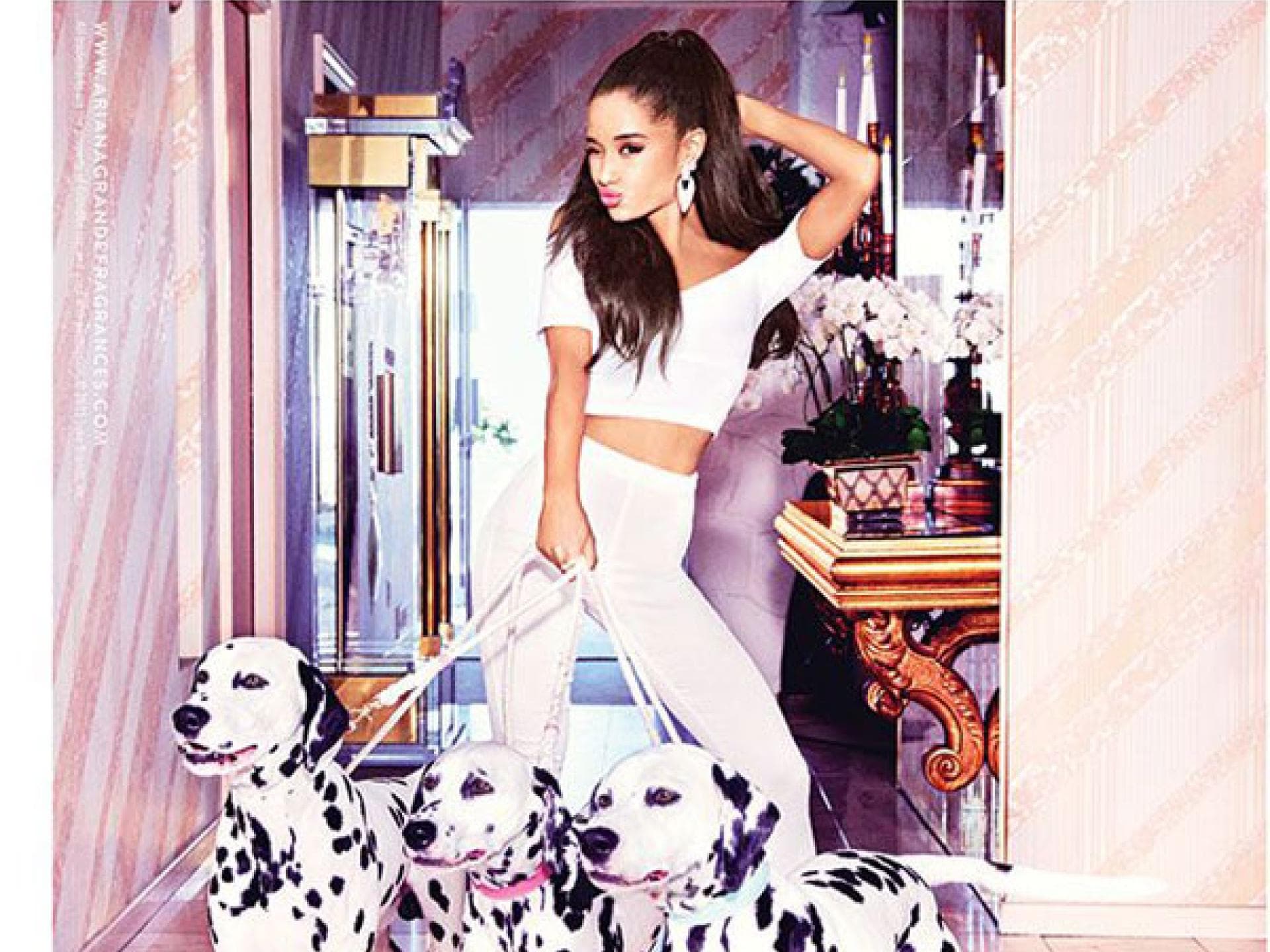 Ariana Grande bringt ihr erstes Parfum ARI raus