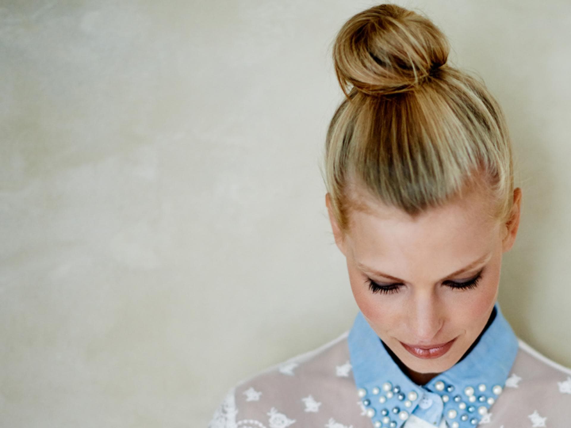 hochgesteckte Haare TTS quer hochgesteckte Haare TTS quer