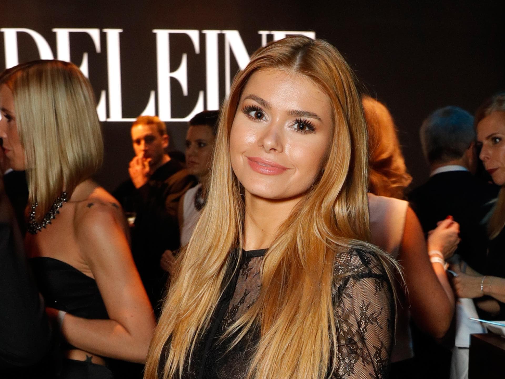 Pamela-Reif-und-Loris-Karius-quer Pamela-Reif-und-Loris-Karius-quer