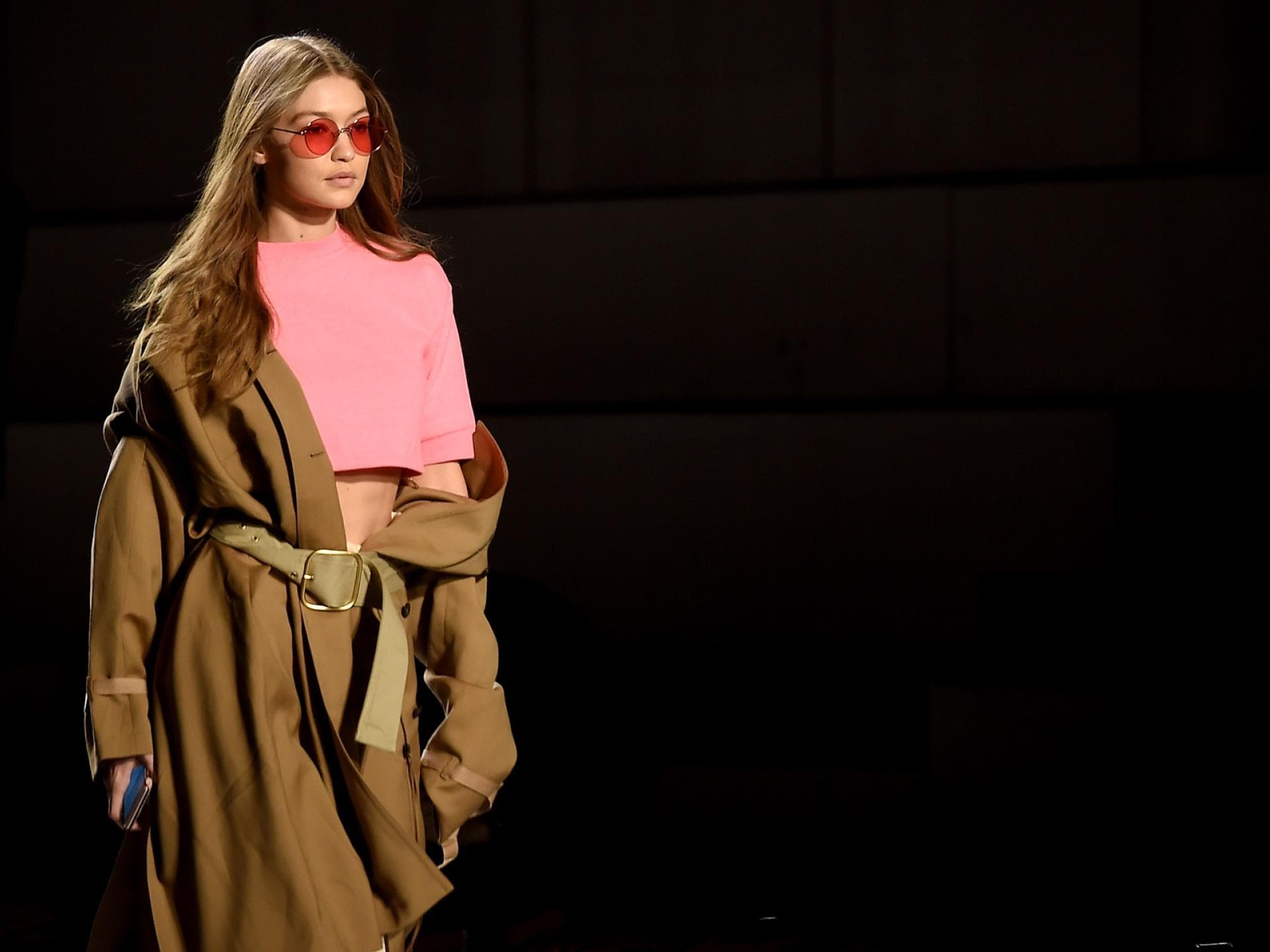 Gigi-Hadid-Slumping-Aufmacher-quer Gigi-Hadid-Slumping-Aufmacher-quer