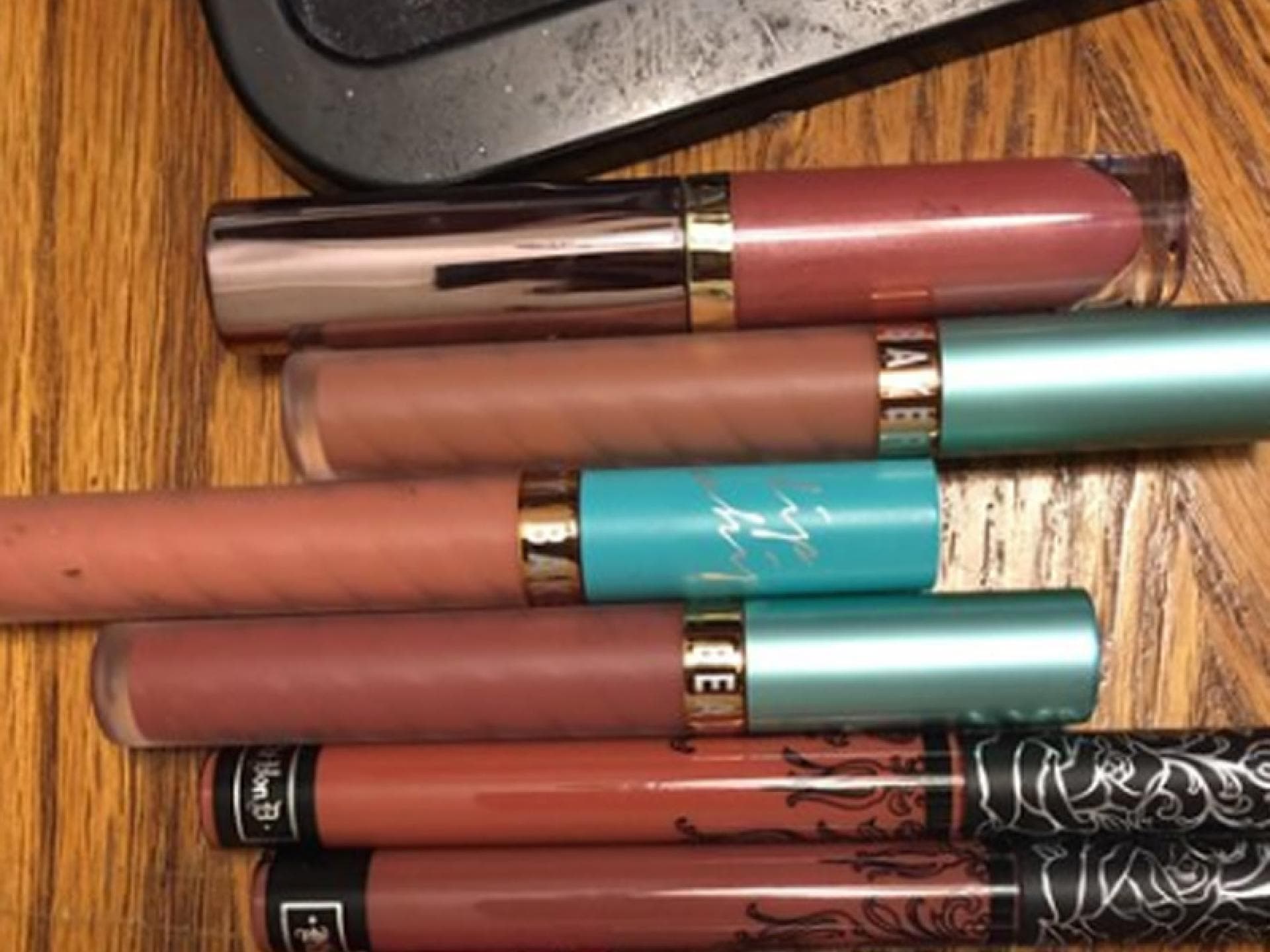 So findest du den perfekten Nude-Lippenstift