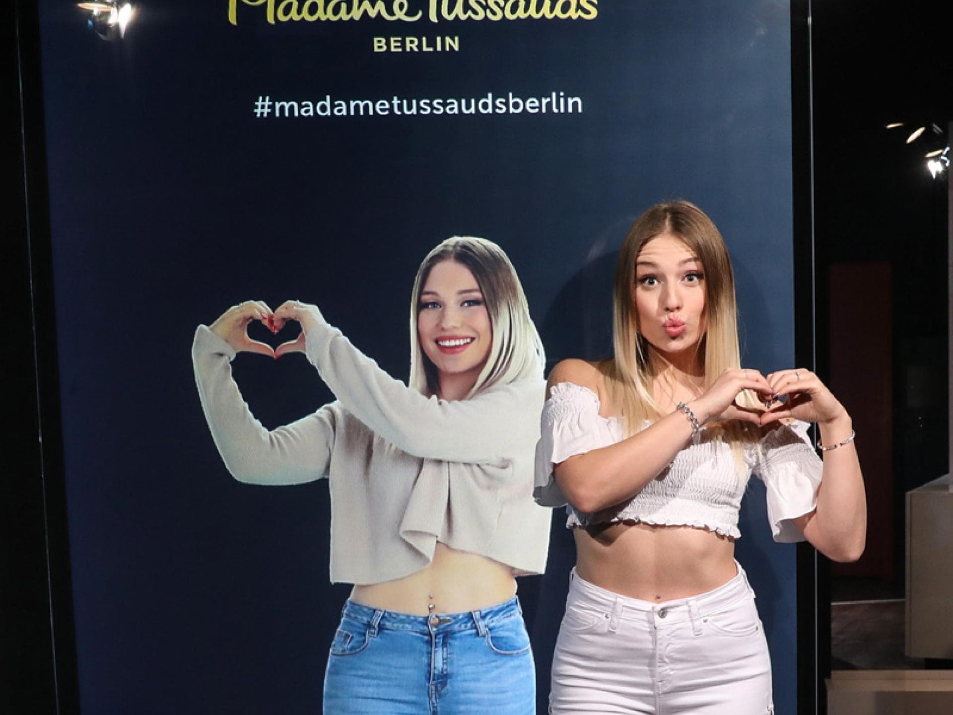 Bibi bekommt ein Hologramm bei Madame Tussauds Berlin