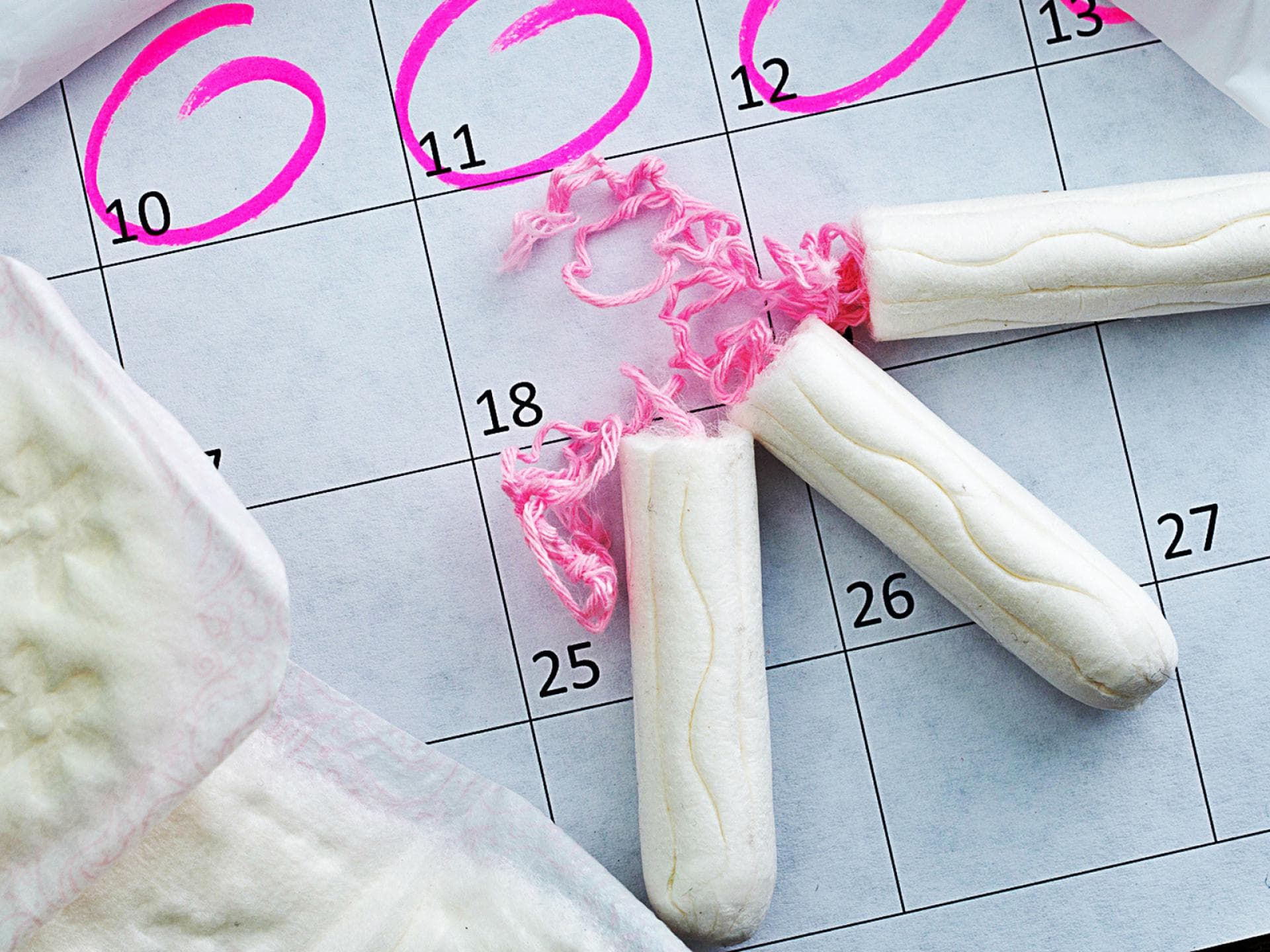 menstruation-verschwörung-quer