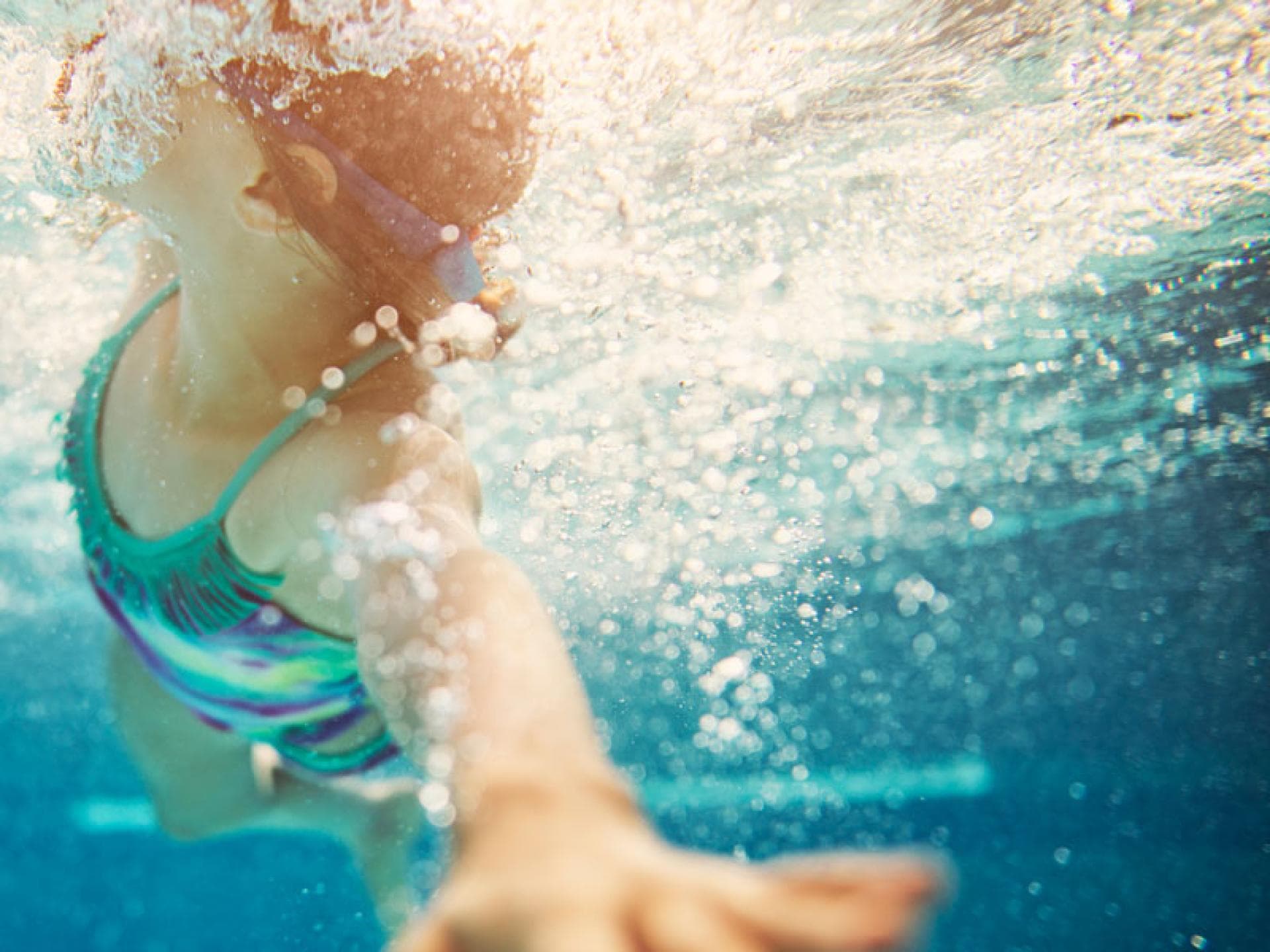 13-jährige-in-freibad-begrapscht-quer 13-jährige-in-freibad-begrapscht-quer
