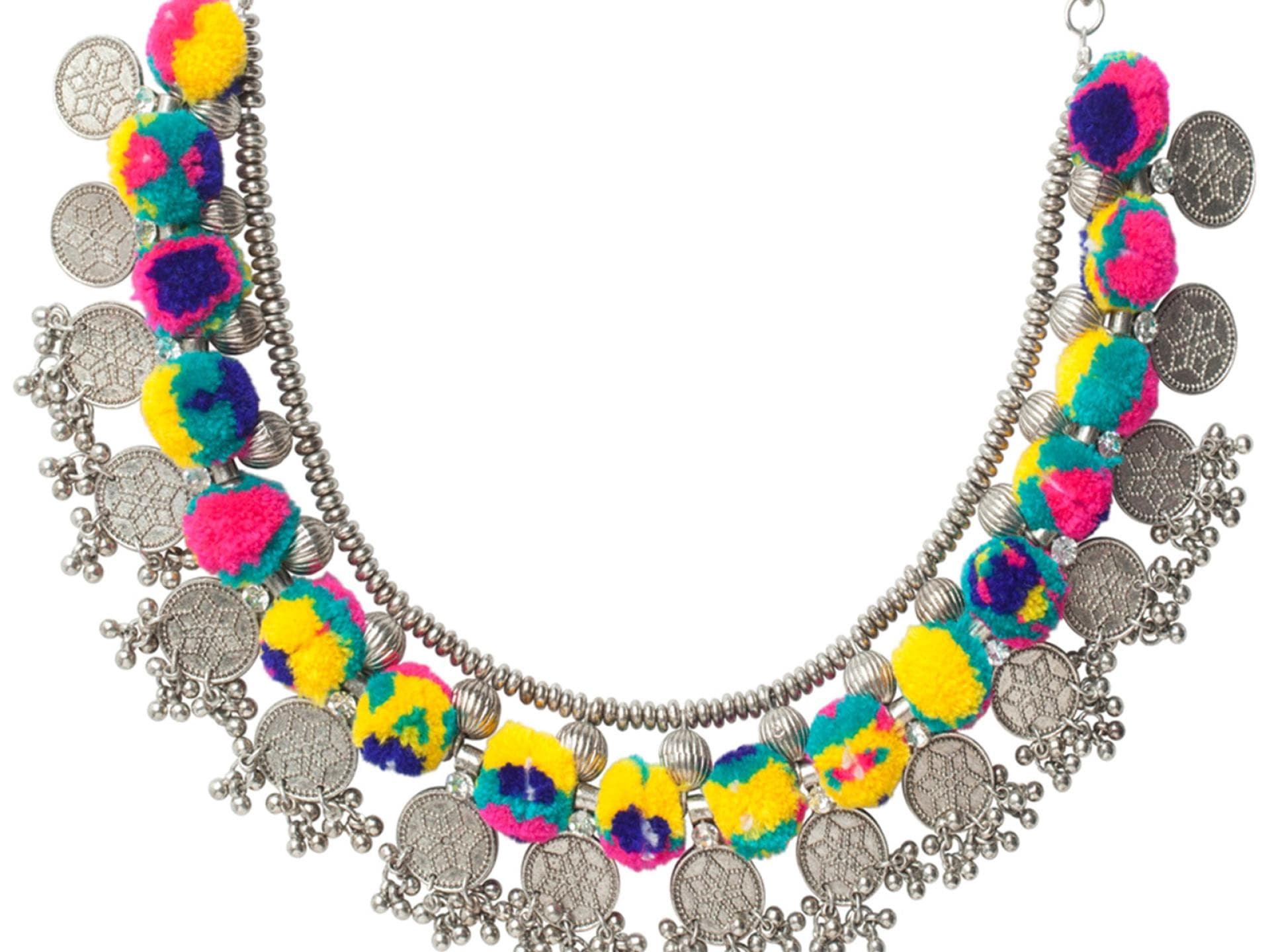 Kette mit Pom Poms von Pieces