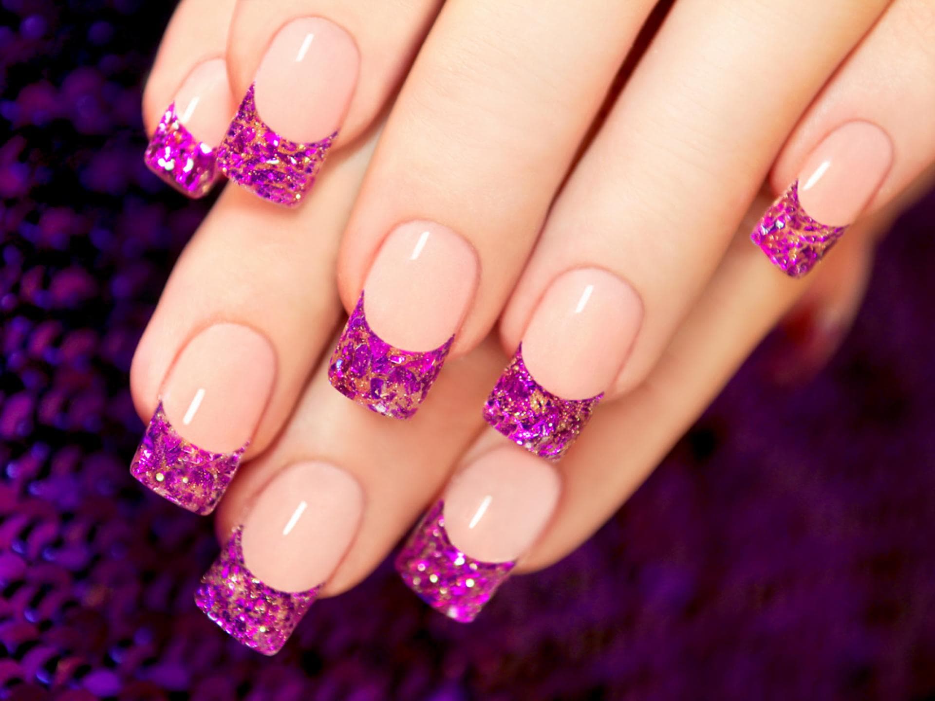 French-Nails-mit-lila-Glitzer-inline French-Nails-mit-lila-Glitzer-inline