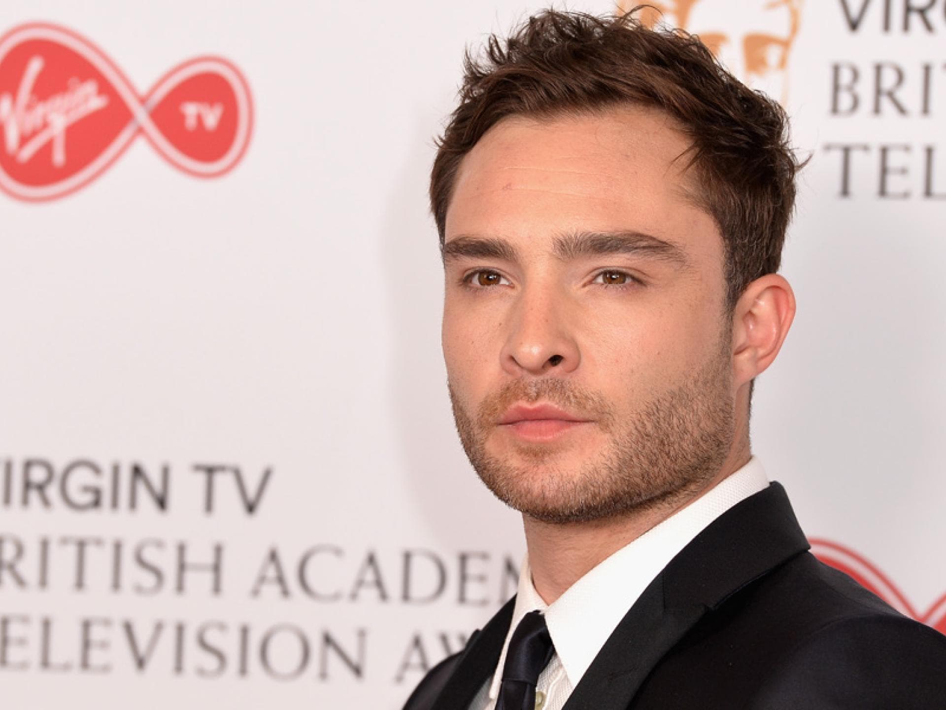 ed-westwick-quer