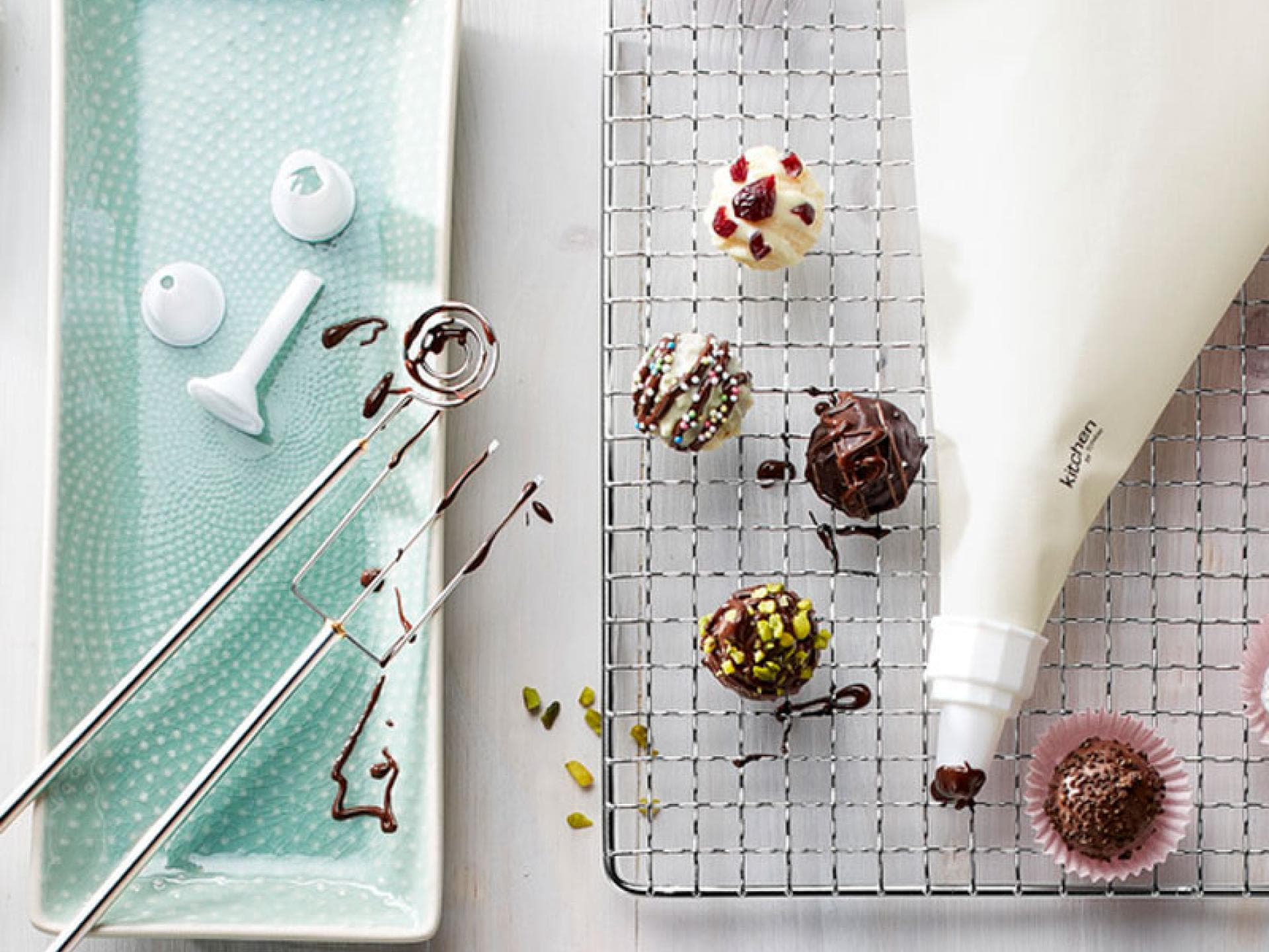 Weihnachtsgeschenk für deine Mama – Pralinen-Set von Tchibo 