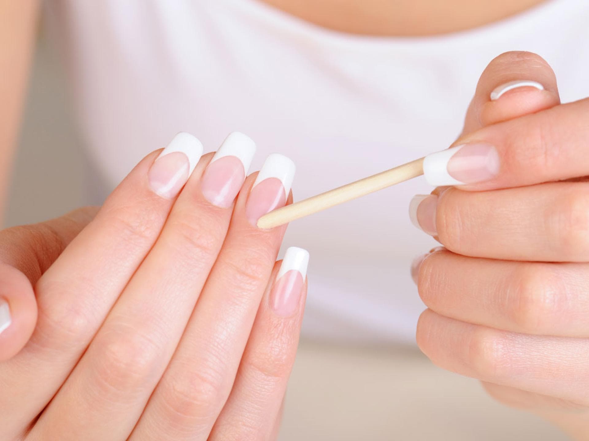 Nagelhaut entfernen Nagelhaut entfernen