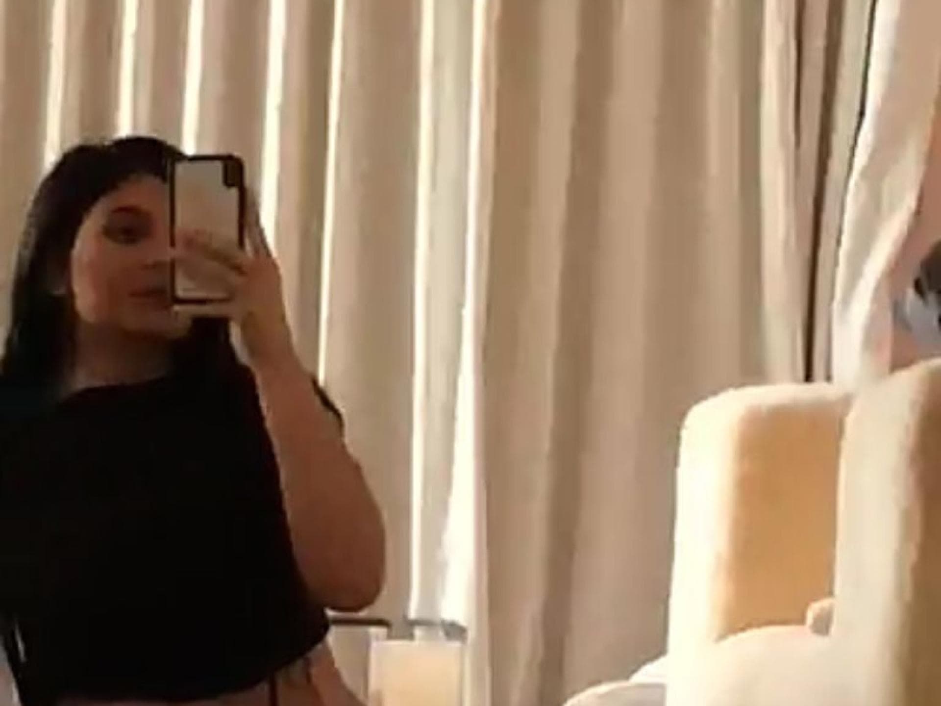 Kylie-Jenner-After-Baby-Body-Snapchat Kylie-Jenner-After-Baby-Body-Snapchat