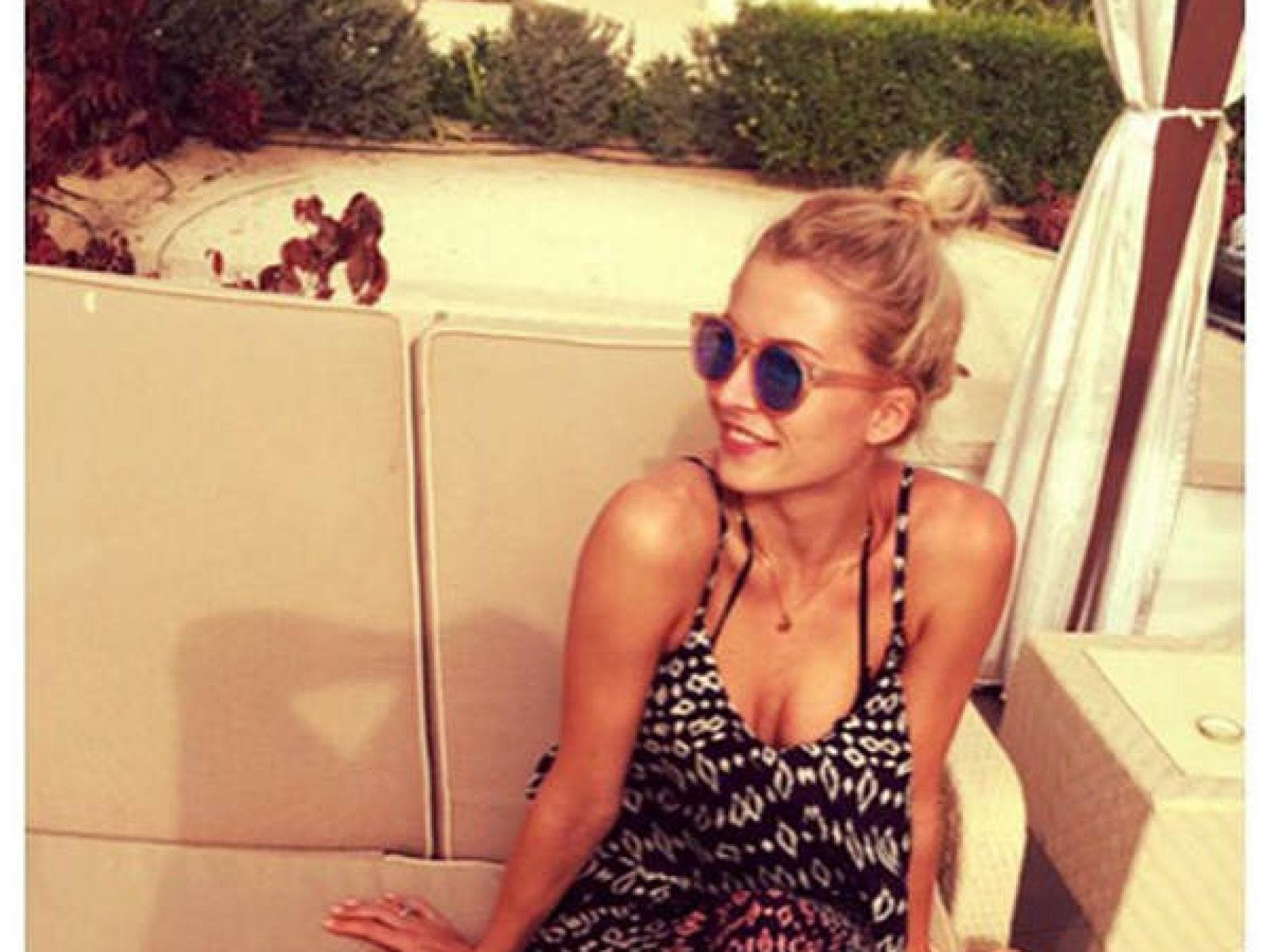 Lena Gercke mit lässigem Dutt