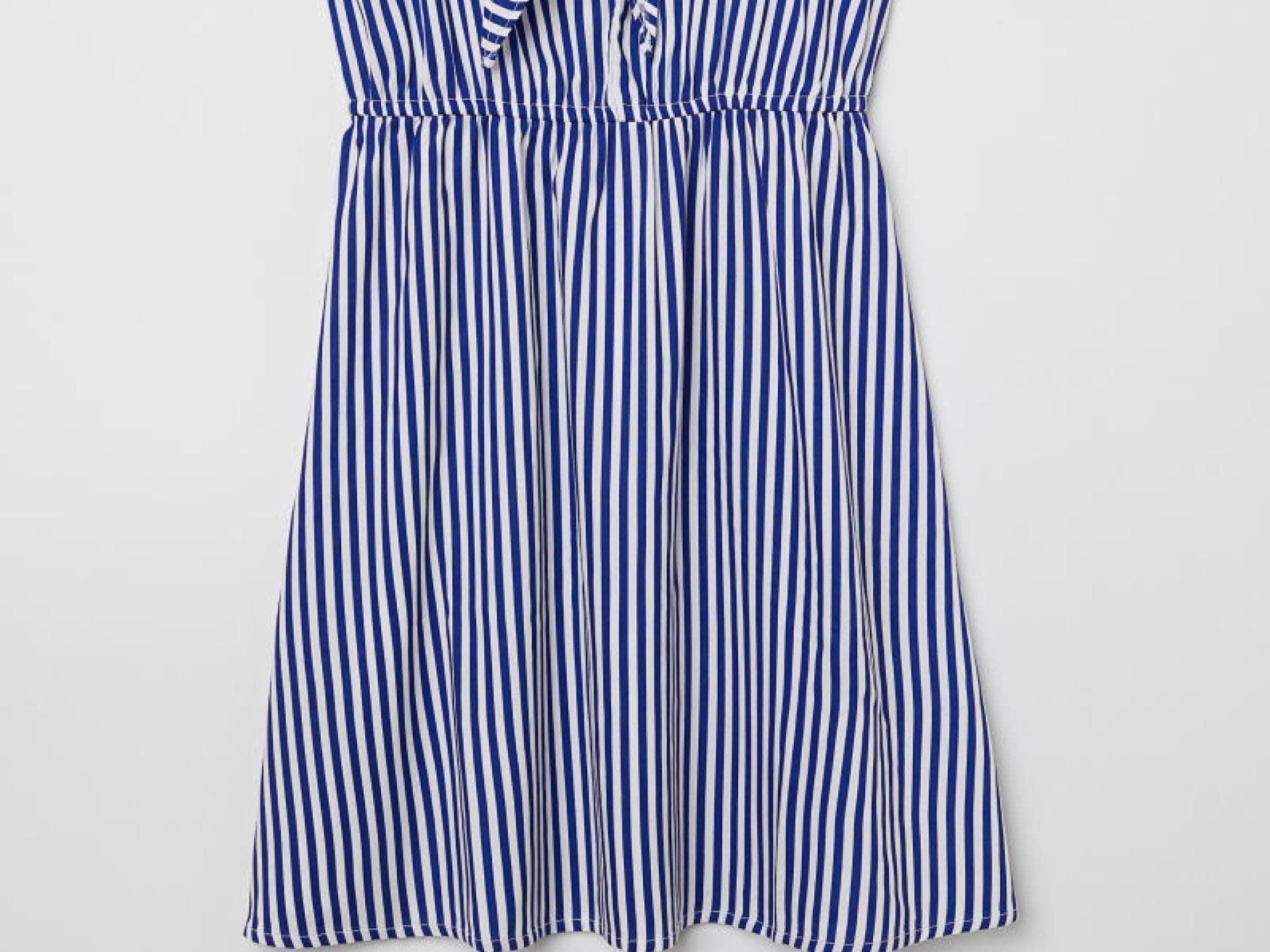 Kleid mit Gürtel von H&M