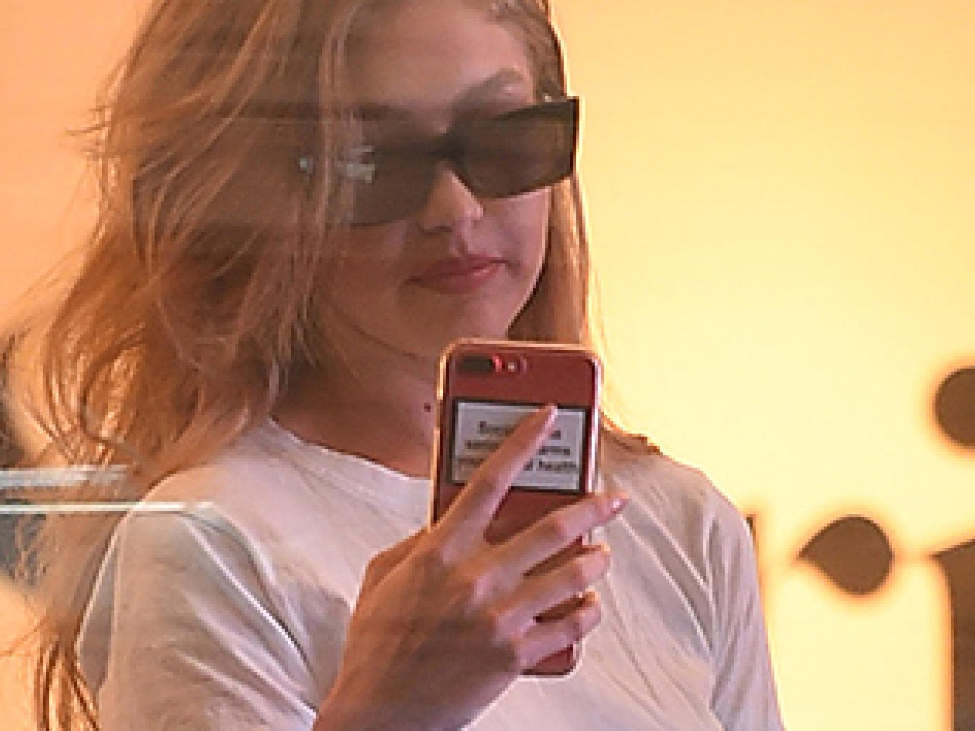 gigi hadid handy case gigi hadid handy case